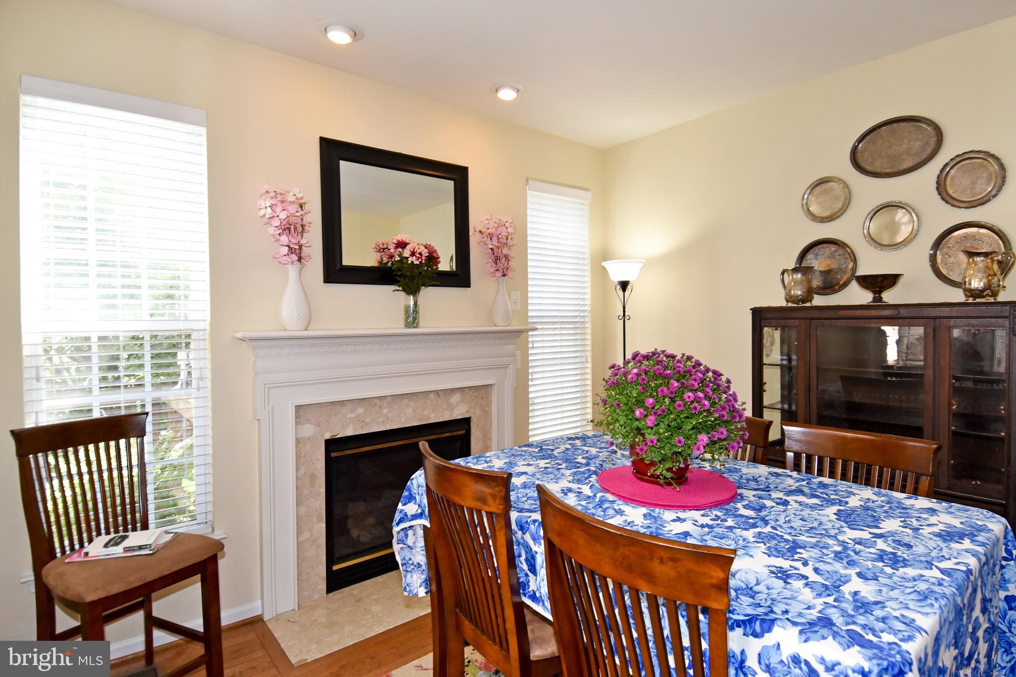 RIVERSIDE STATION - Residential Lease