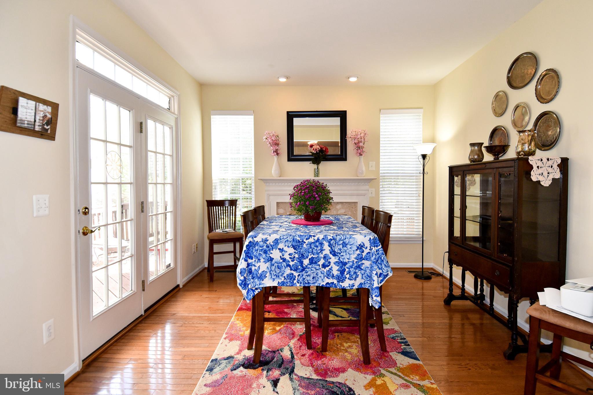 RIVERSIDE STATION - Residential Lease