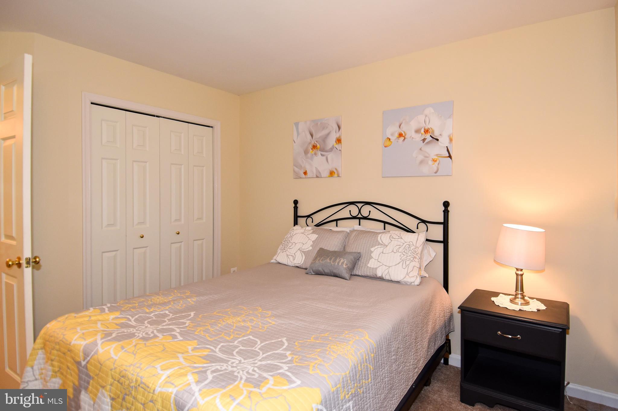 RIVERSIDE STATION - Residential Lease