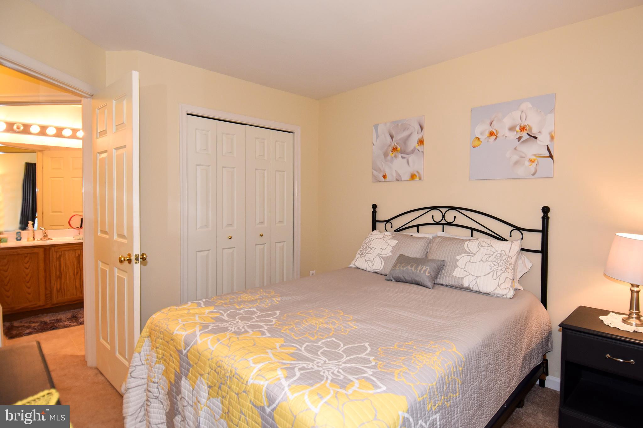 RIVERSIDE STATION - Residential Lease