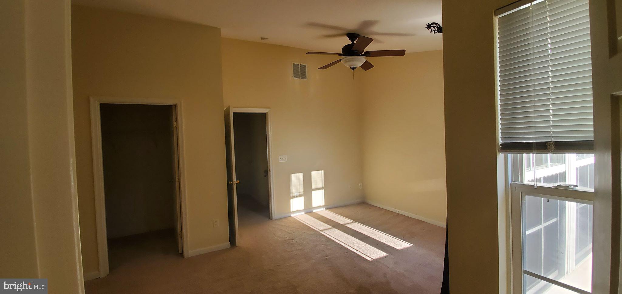 RIVERSIDE STATION - Residential Lease