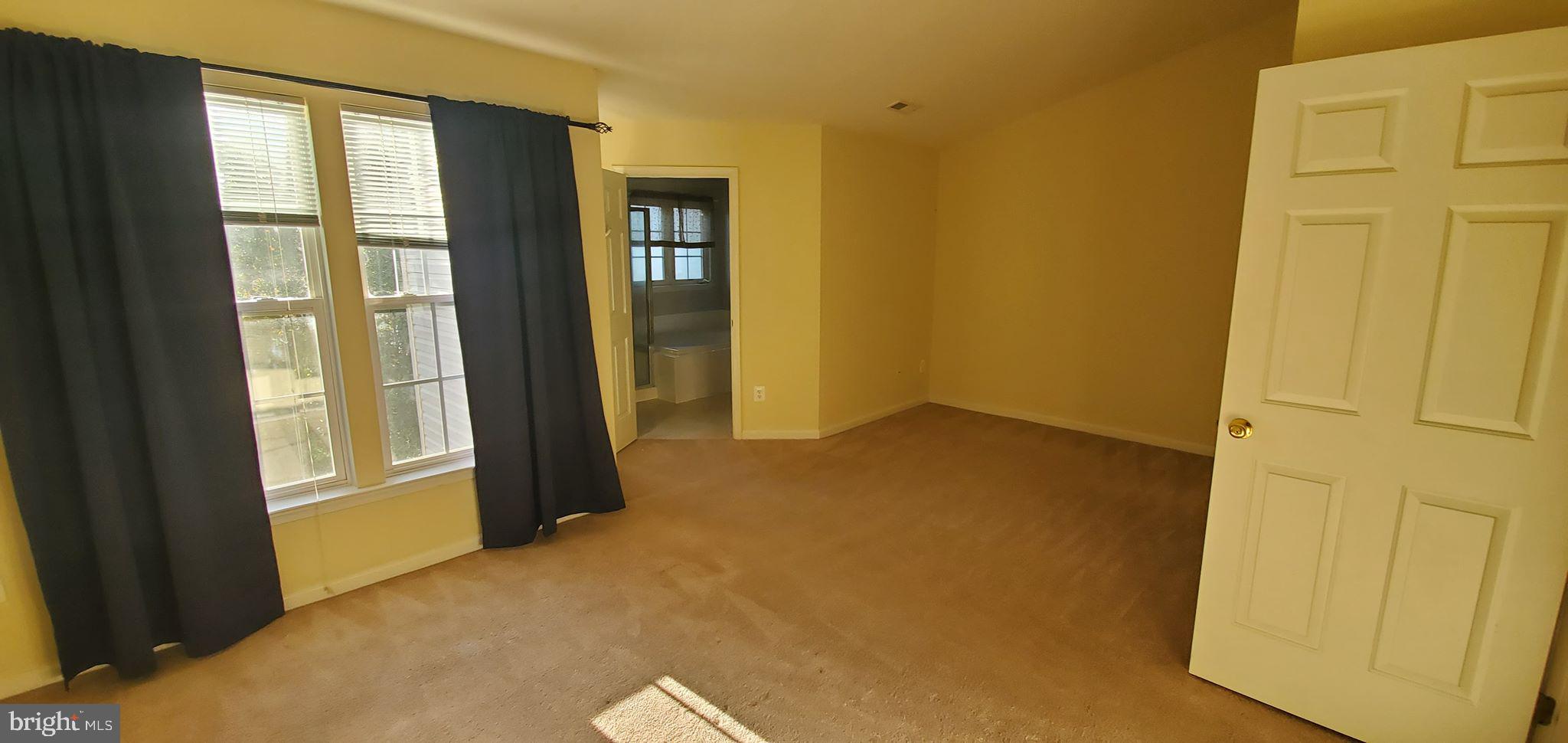 RIVERSIDE STATION - Residential Lease