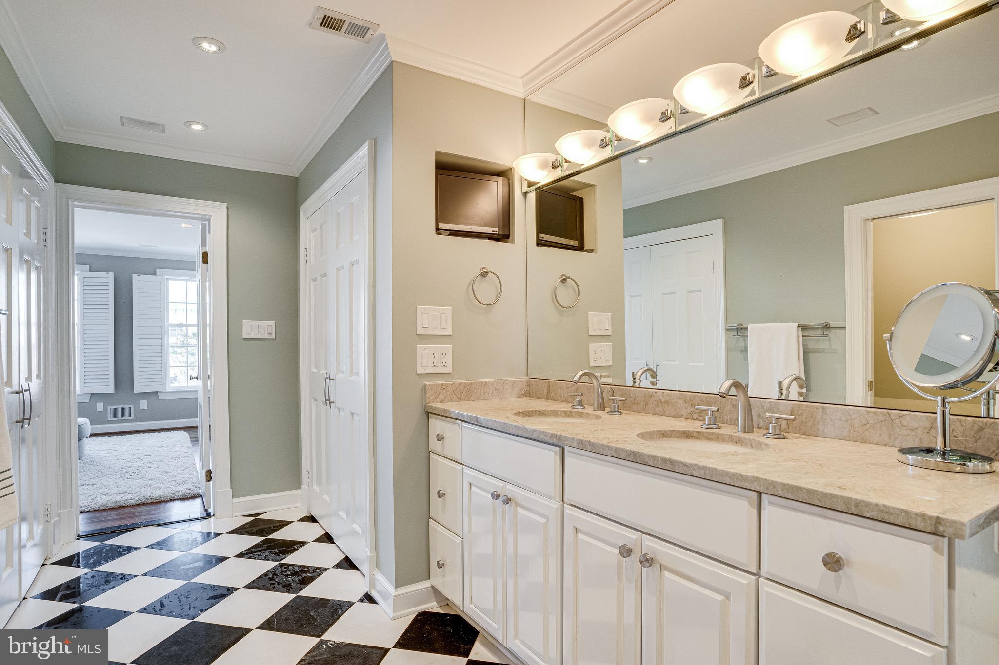 OLD TOWN - Residential