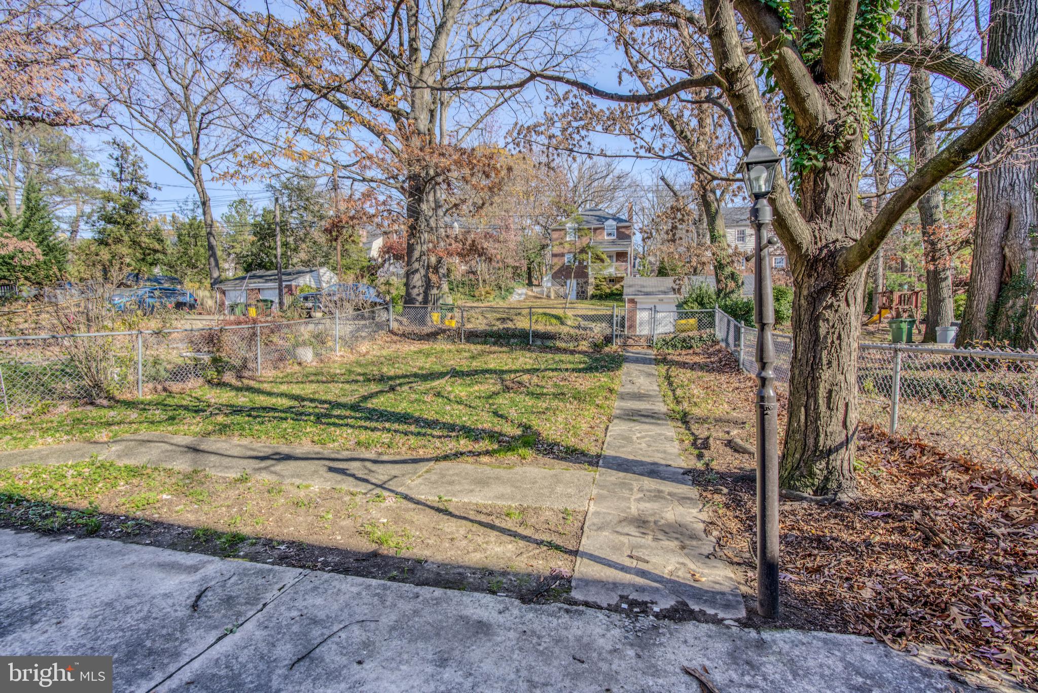 NORTHWOOD - Residential