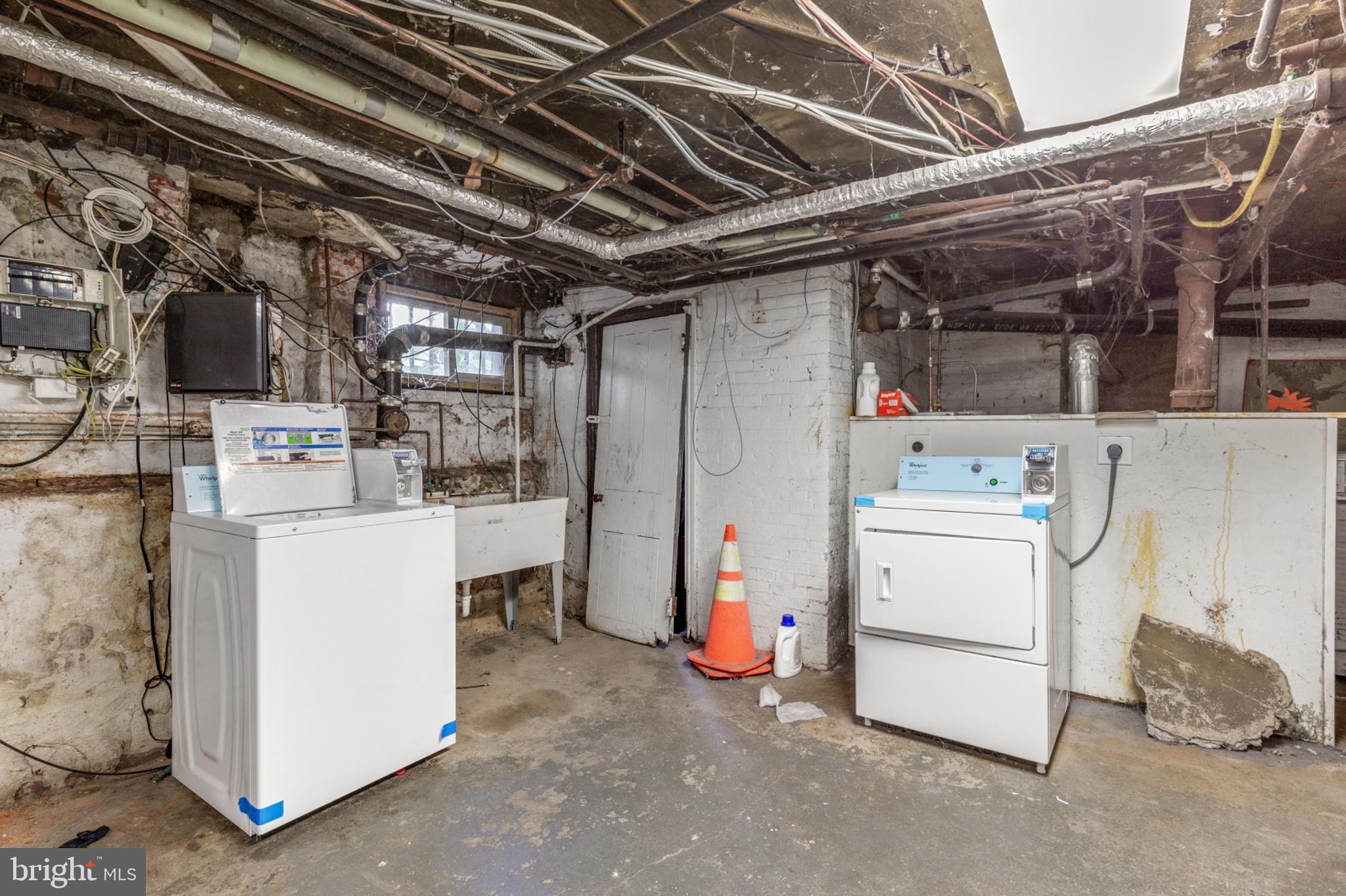 BREWERYTOWN - Residential Lease