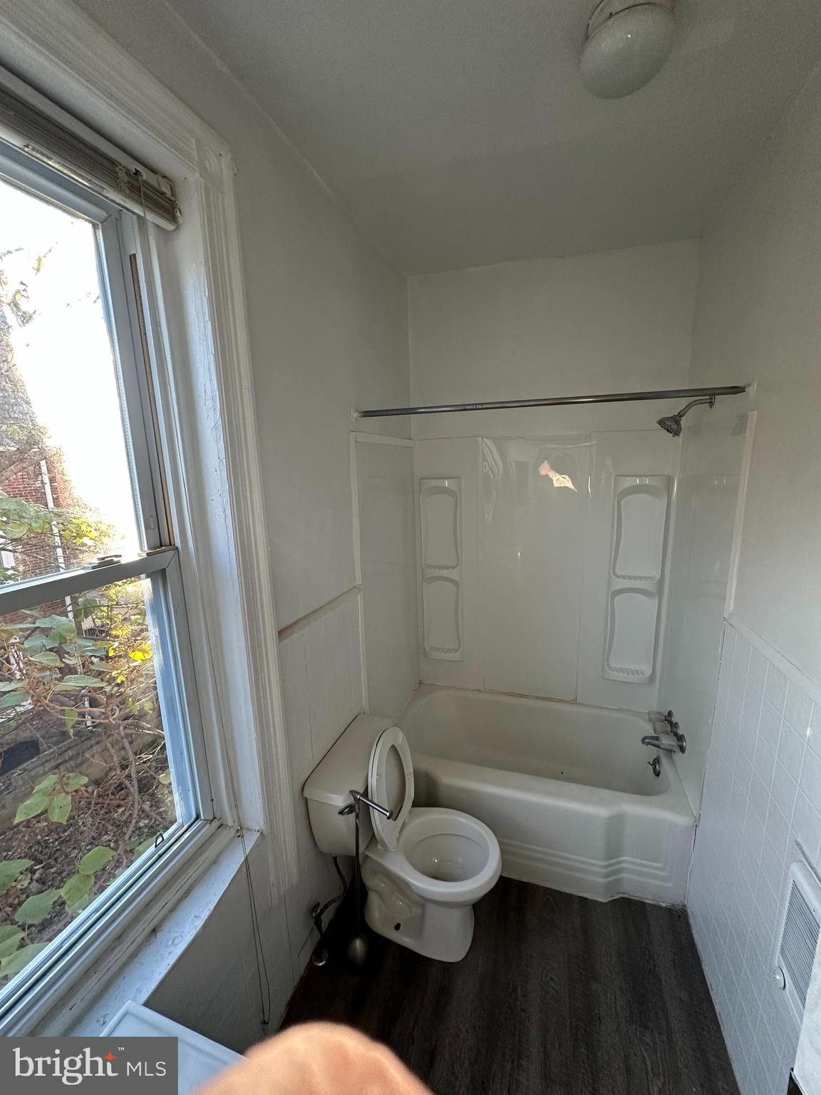 WEST PHILADELPHIA - Residential Lease