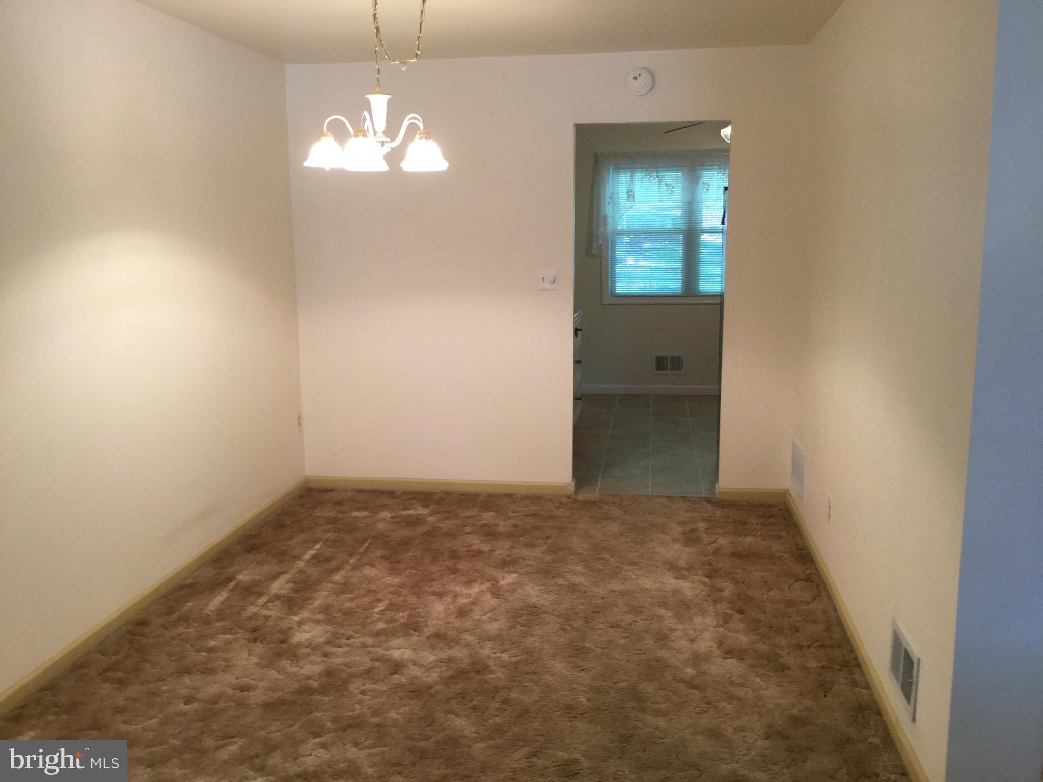 QUEENS PARK - Residential