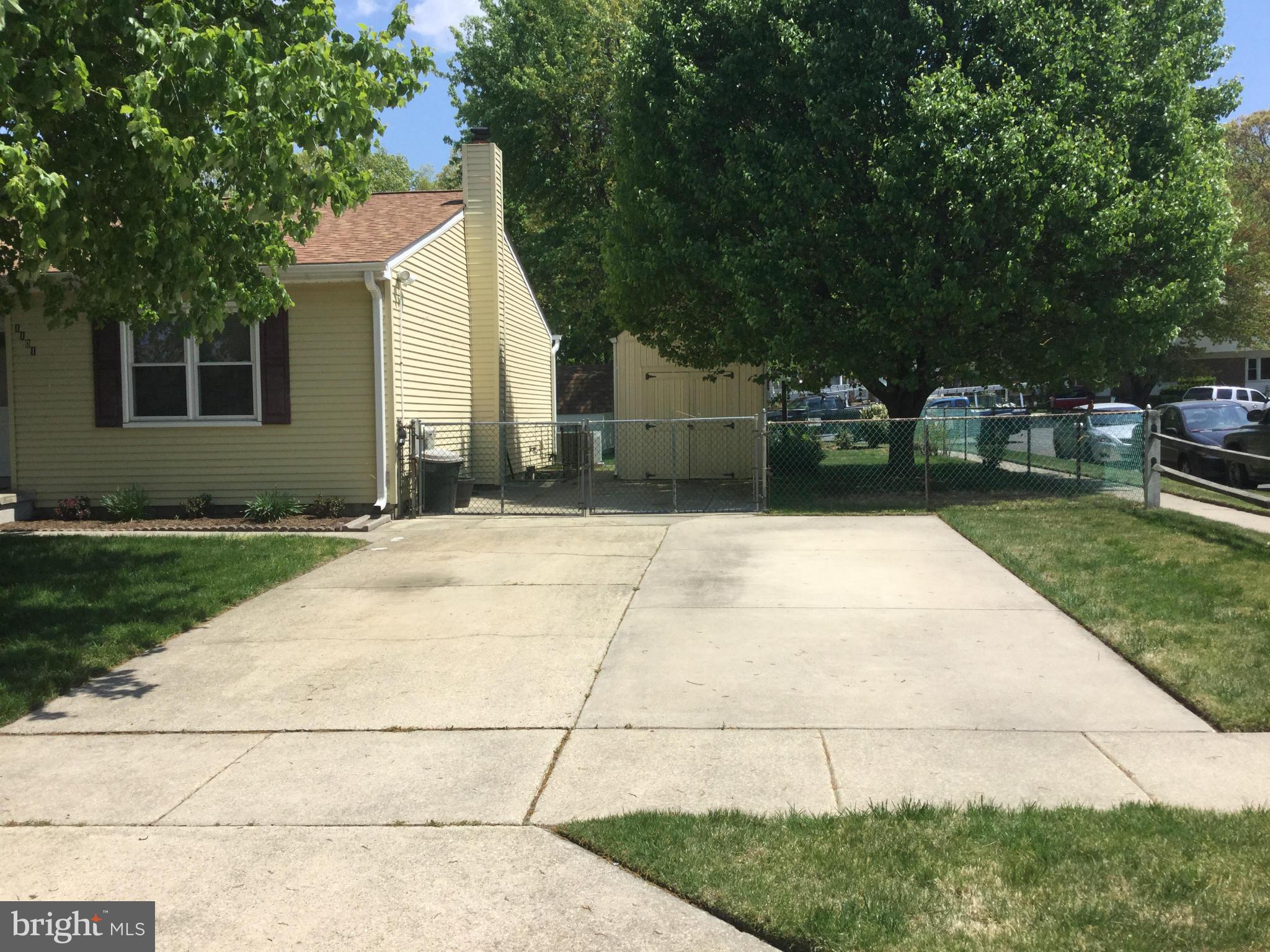 QUEENS PARK - Residential