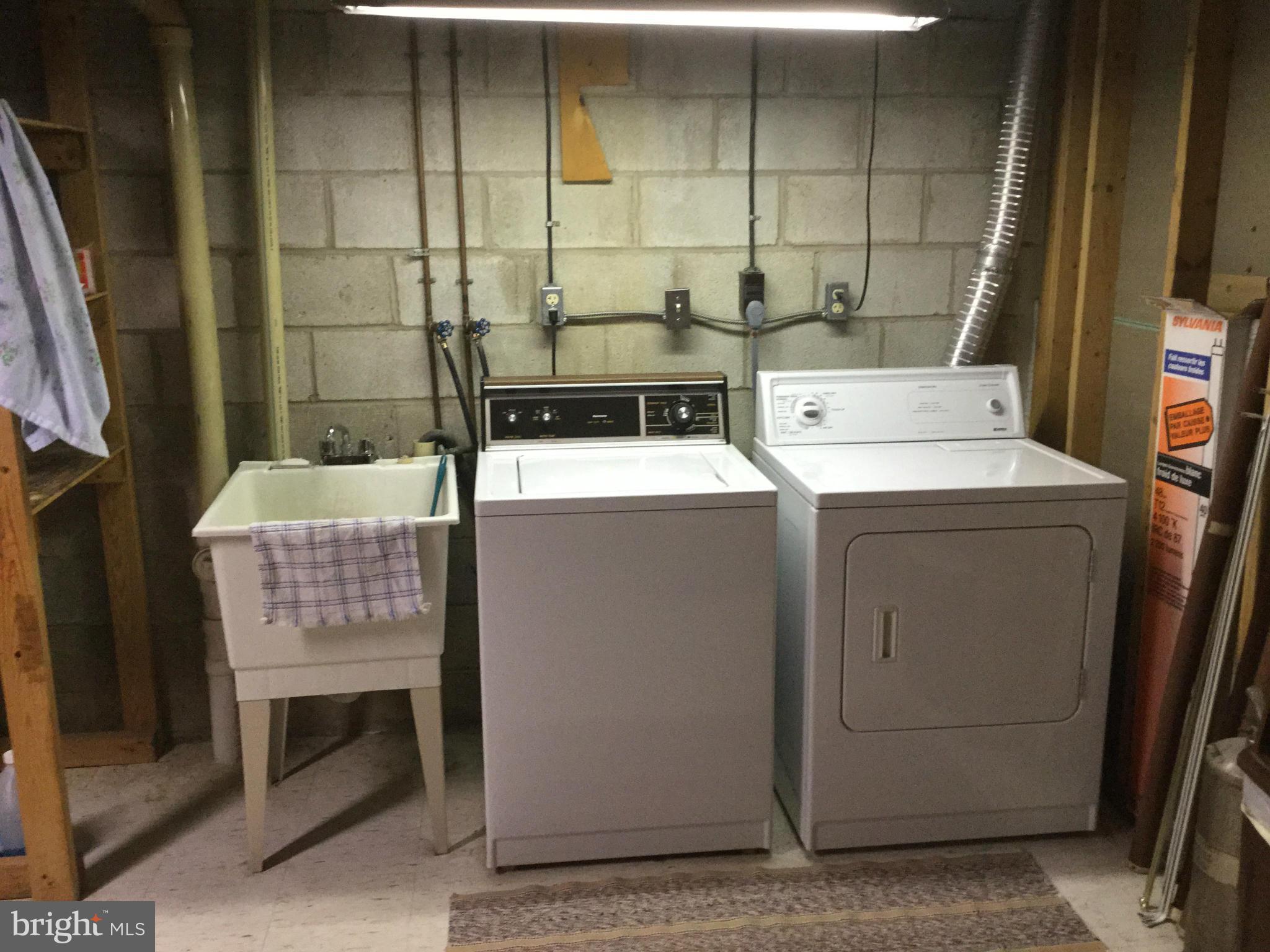 QUEENS PARK - Residential