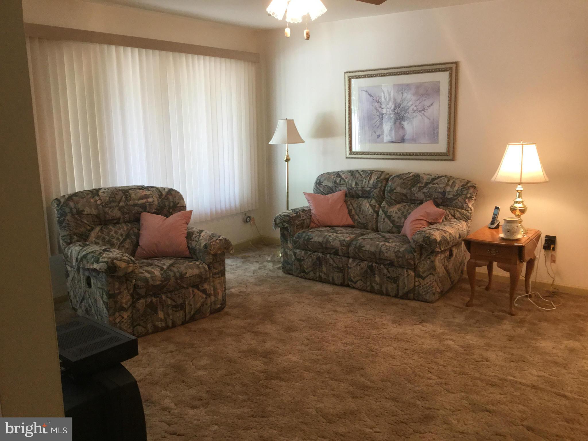 QUEENS PARK - Residential