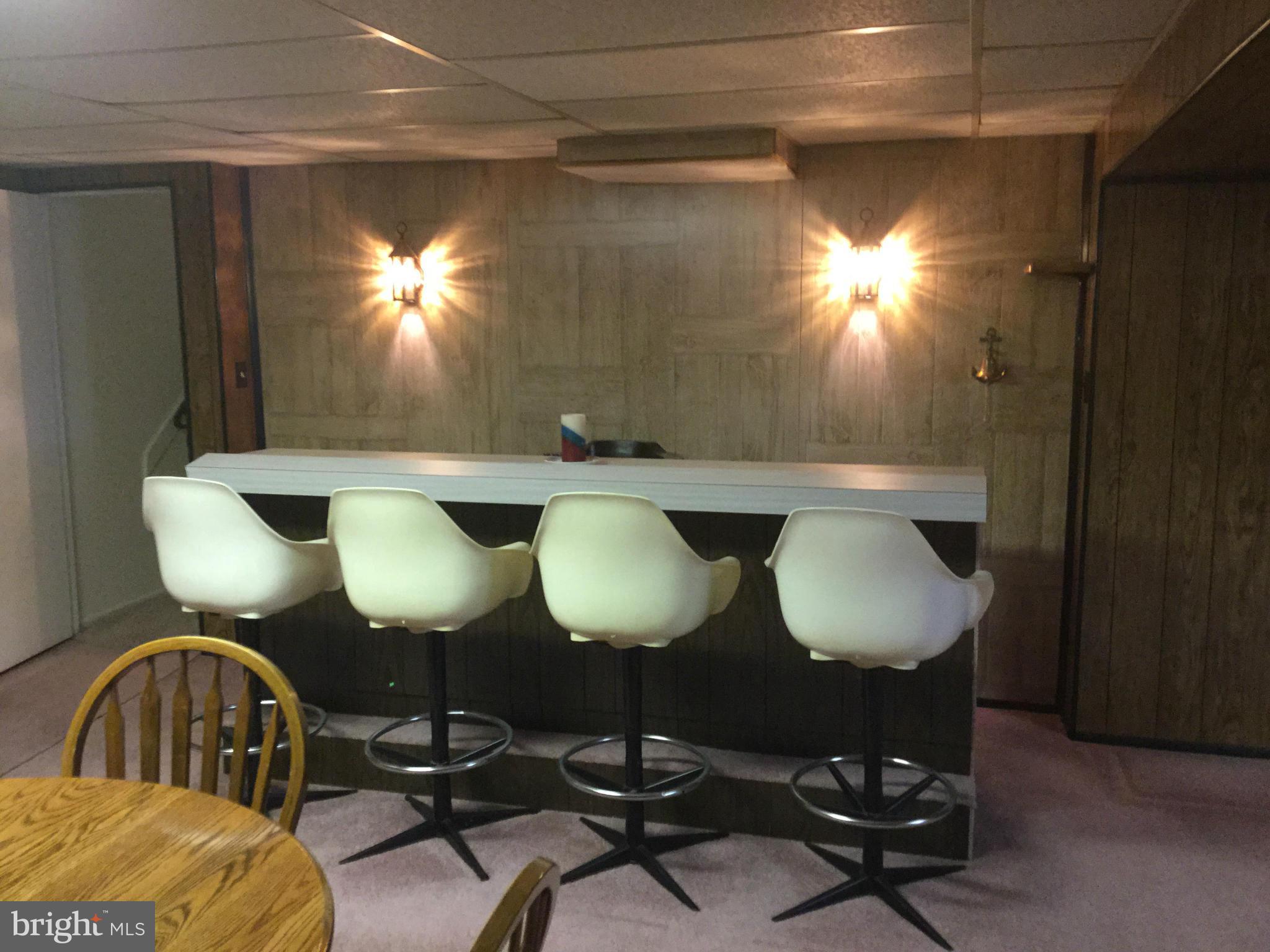 QUEENS PARK - Residential