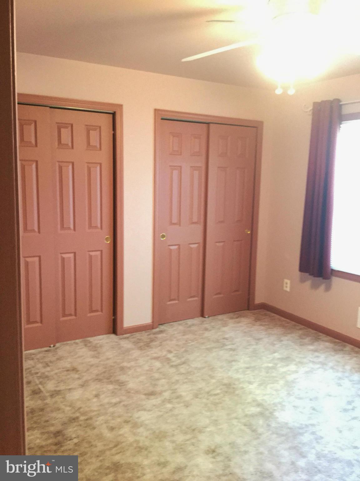 QUEENS PARK - Residential