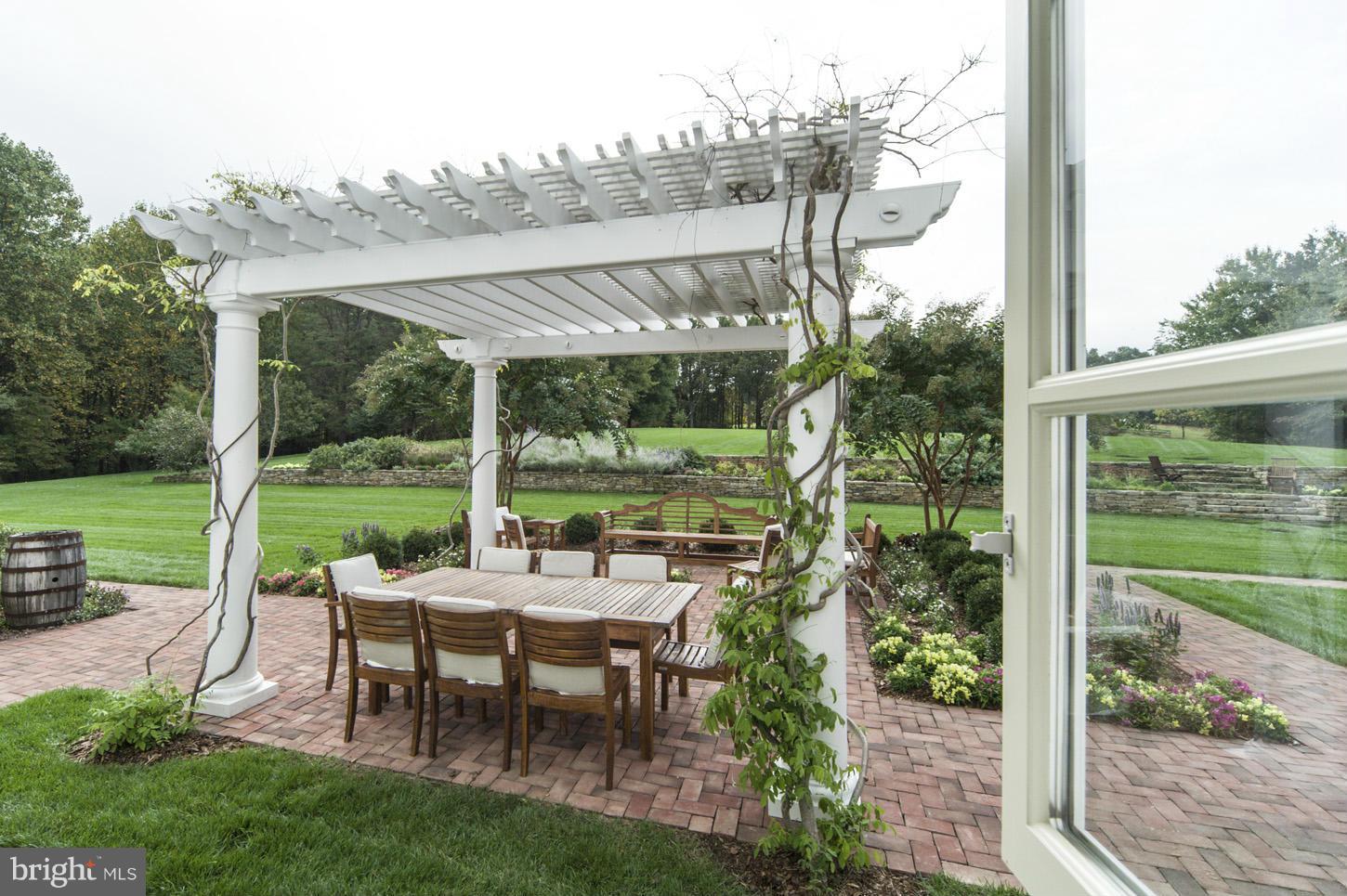 BARNESVILLE OUTSIDE - Residential