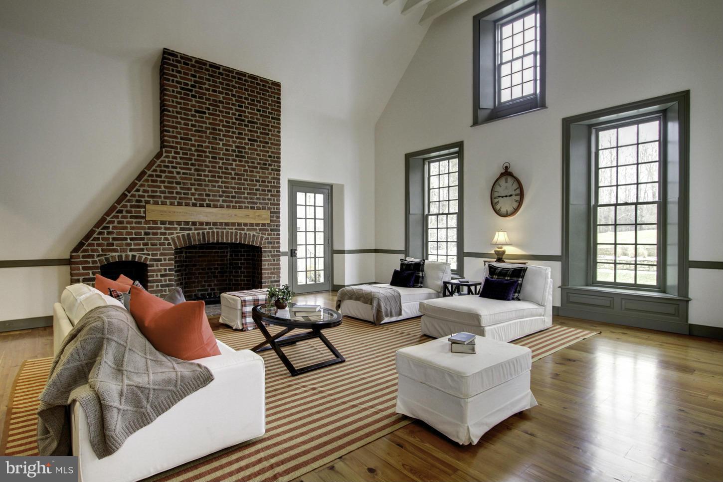 BARNESVILLE OUTSIDE - Residential