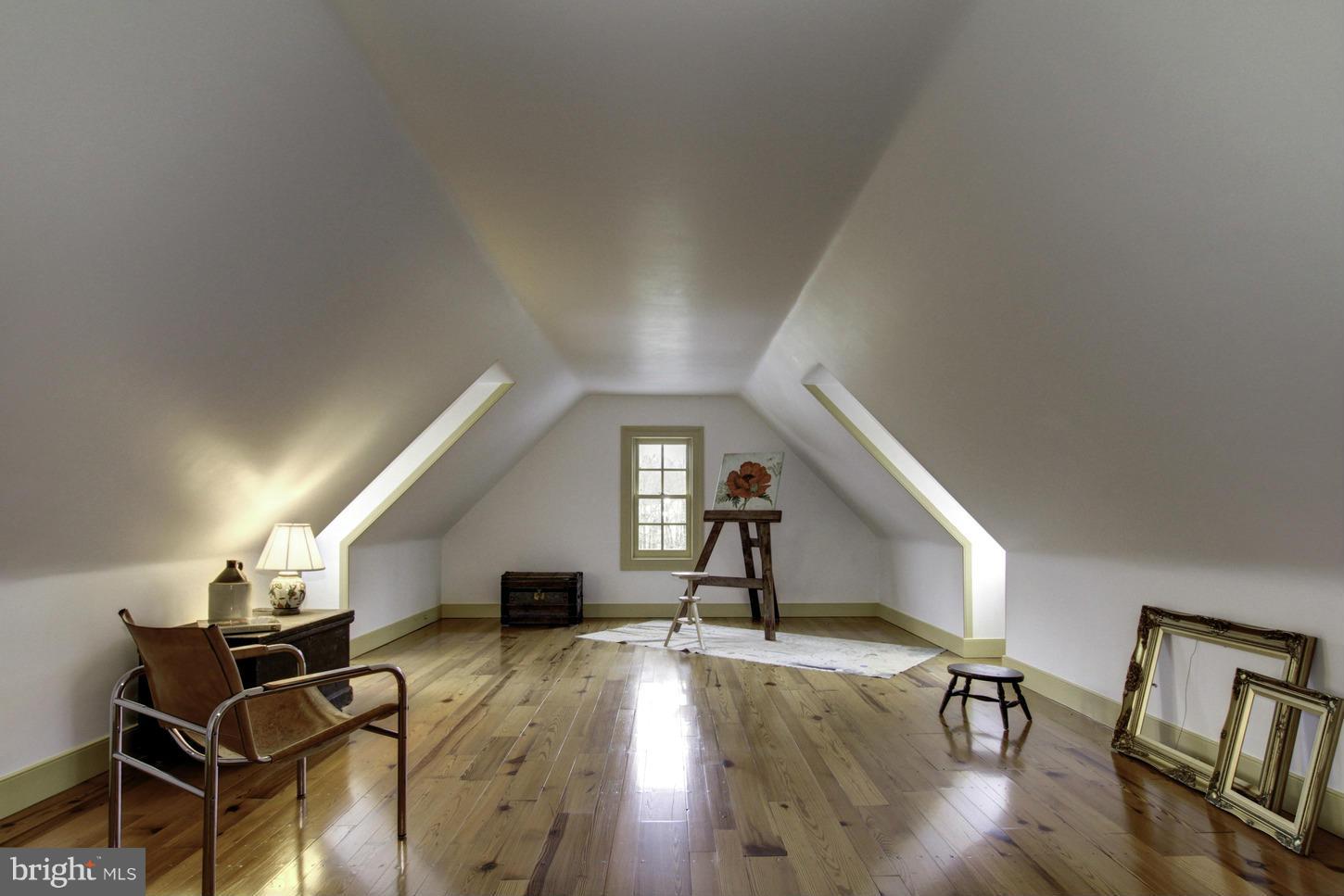 BARNESVILLE OUTSIDE - Residential