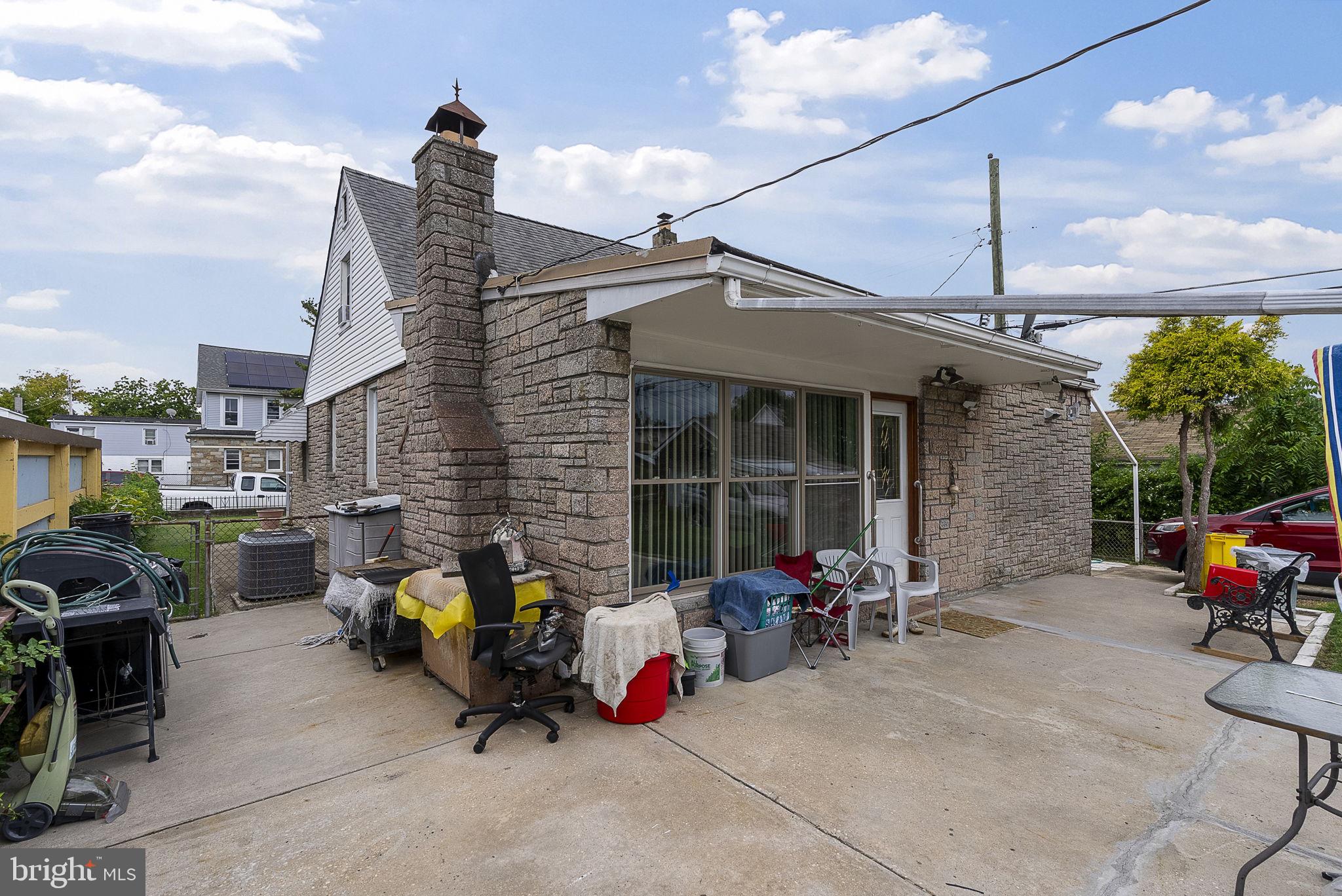 FAIRLAWN - Residential