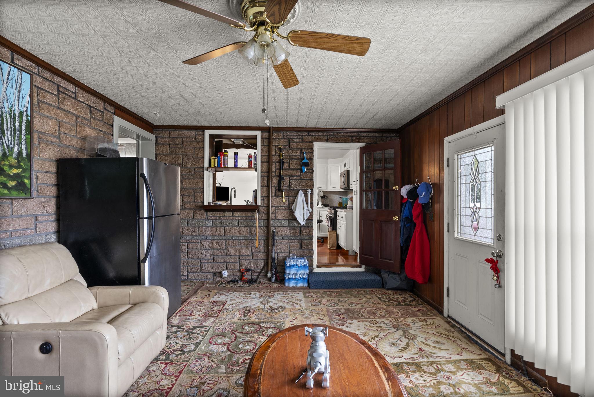 FAIRLAWN - Residential