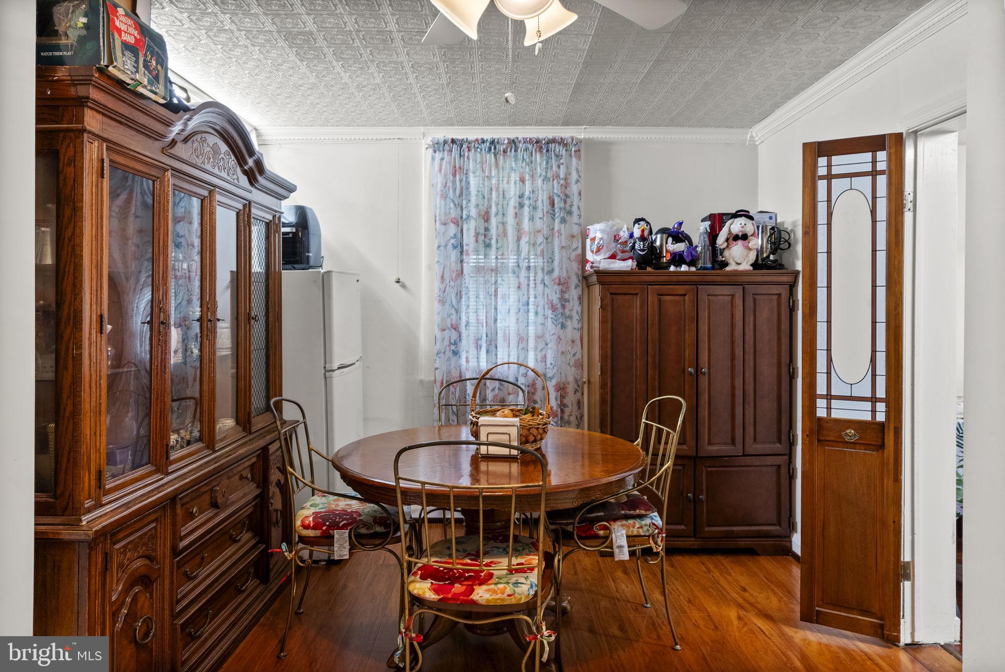 FAIRLAWN - Residential