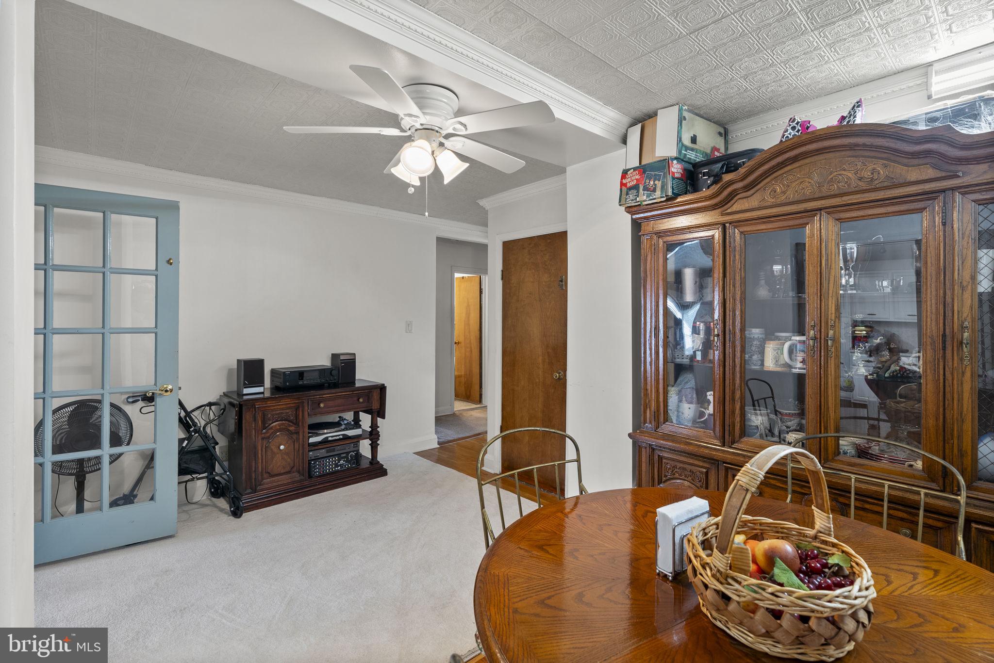 FAIRLAWN - Residential