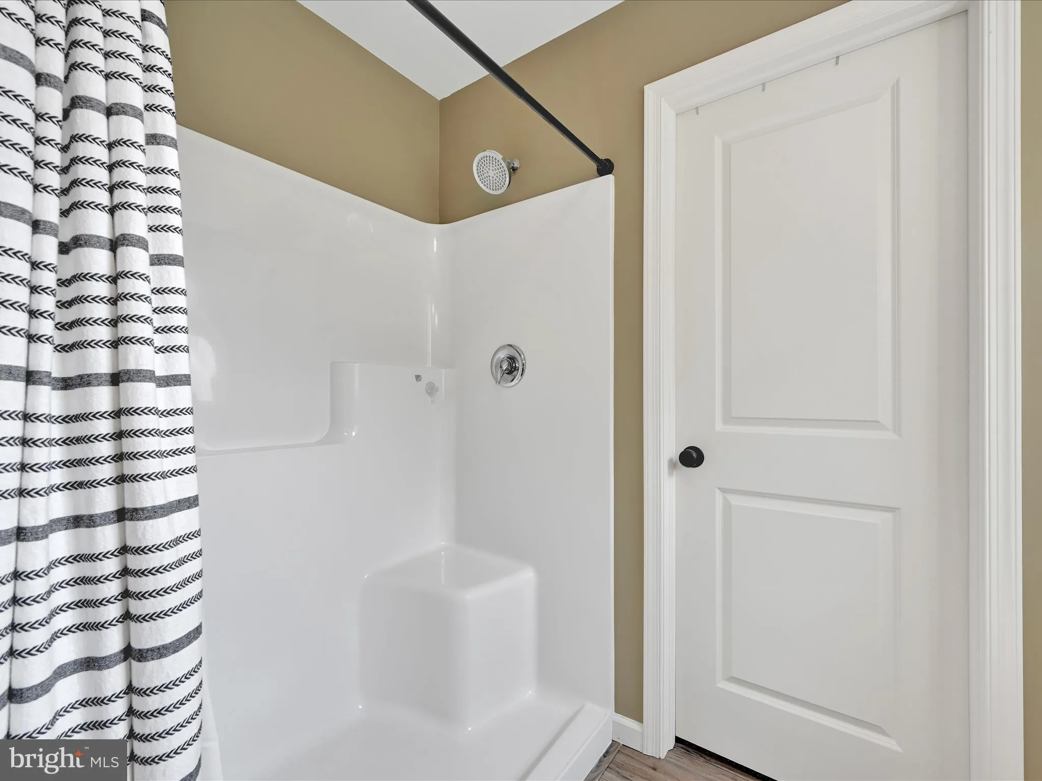 New Holland, Pennsylvania 17557, United States, 4 Bedrooms Bedrooms, ,3 BathroomsBathrooms,Residential,Pending,193247