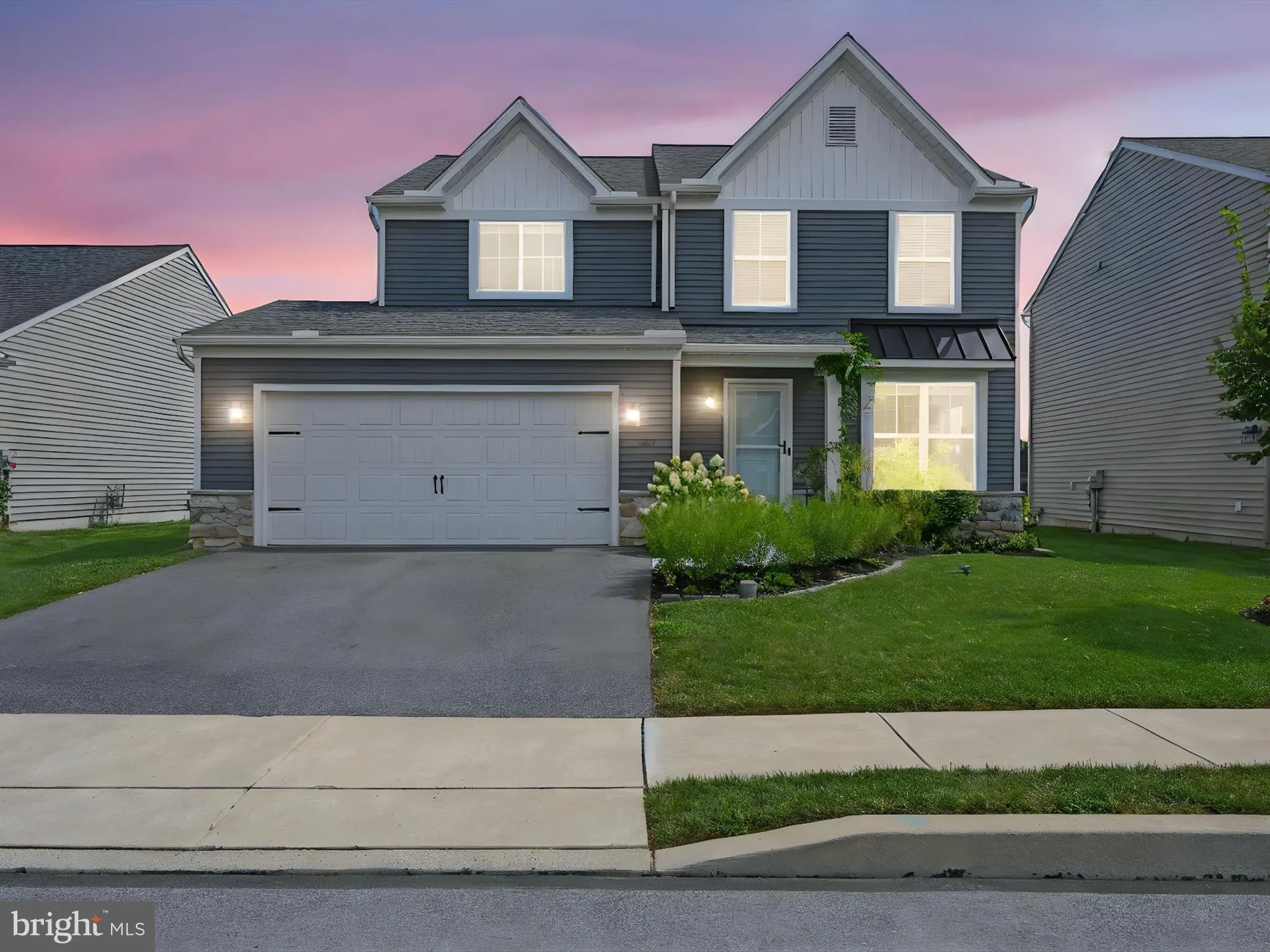 New Holland, Pennsylvania 17557, United States, 4 Bedrooms Bedrooms, ,3 BathroomsBathrooms,Residential,Pending,193247