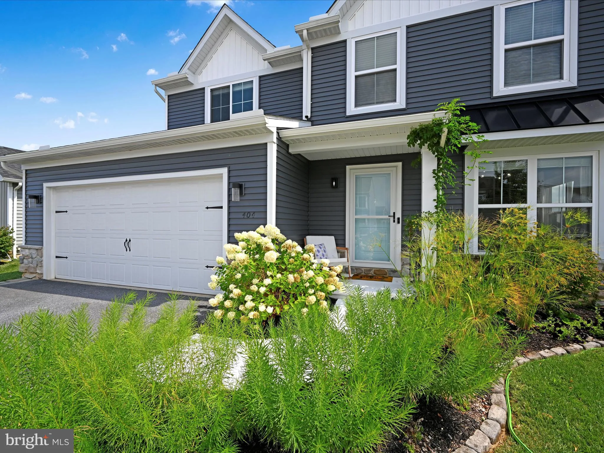 New Holland, Pennsylvania 17557, United States, 4 Bedrooms Bedrooms, ,3 BathroomsBathrooms,Residential,Pending,193247