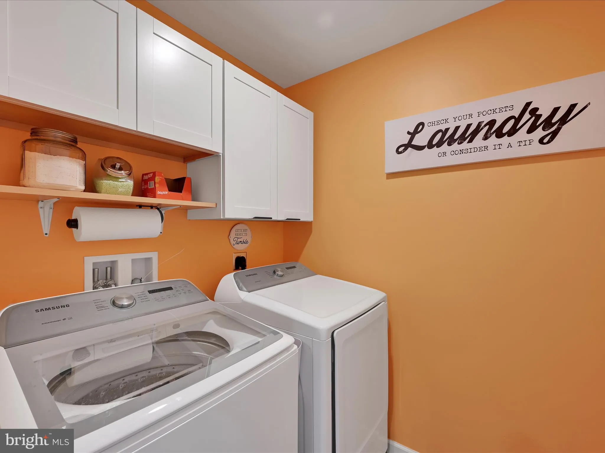 New Holland, Pennsylvania 17557, United States, 4 Bedrooms Bedrooms, ,3 BathroomsBathrooms,Residential,Pending,193247