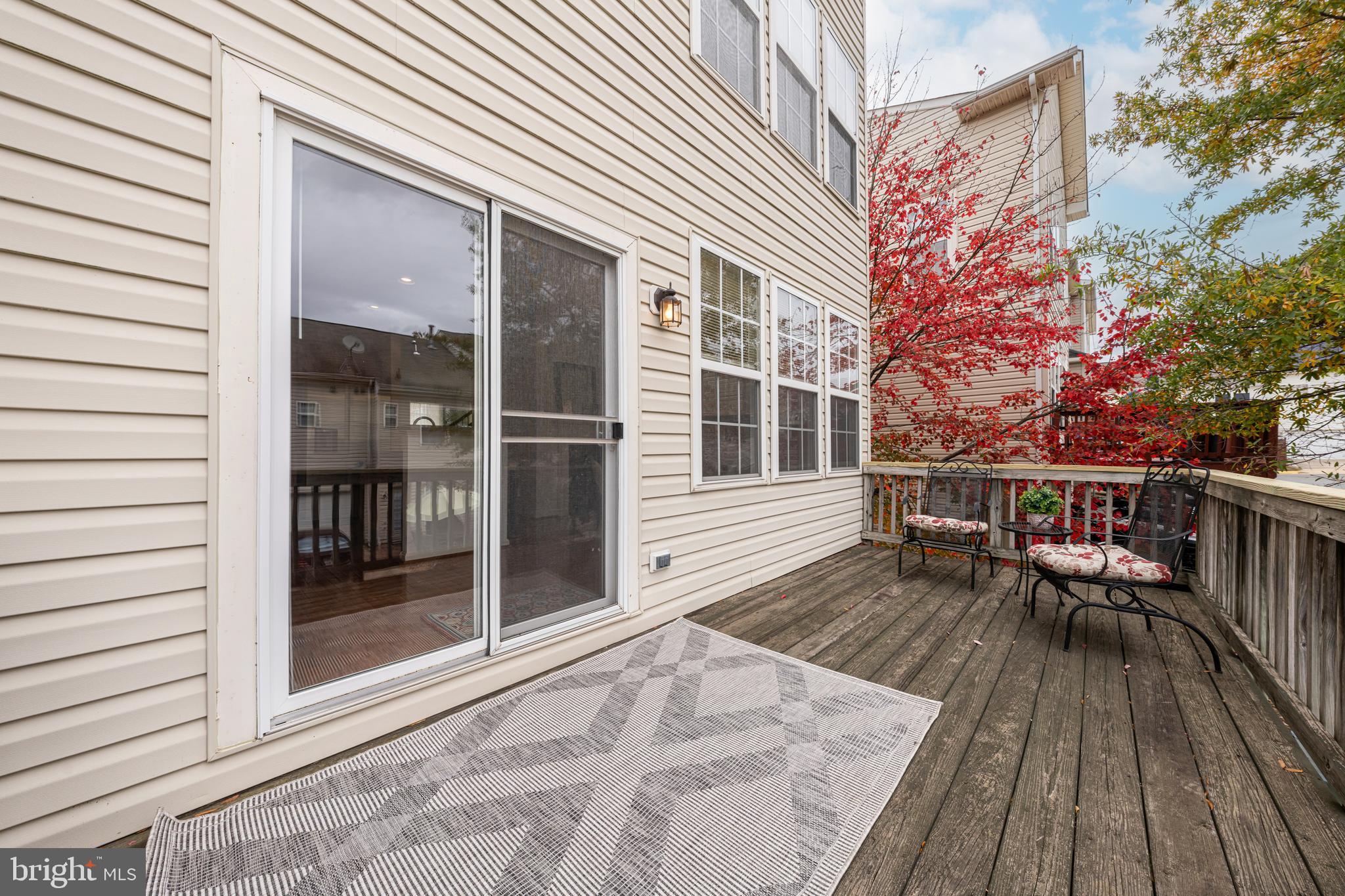 ASHBURN VILLAGE - Residential