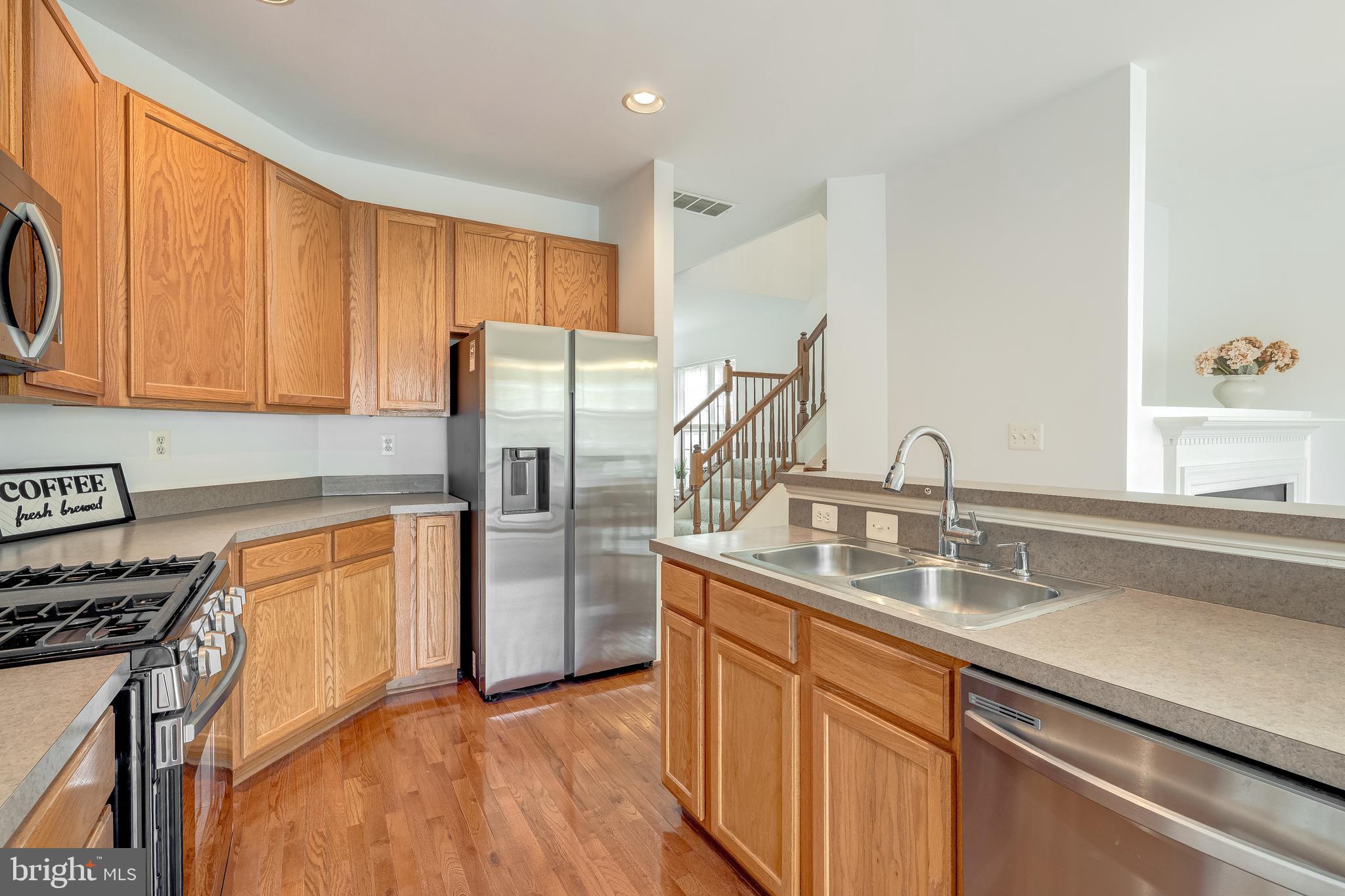 ASHBURN VILLAGE - Residential