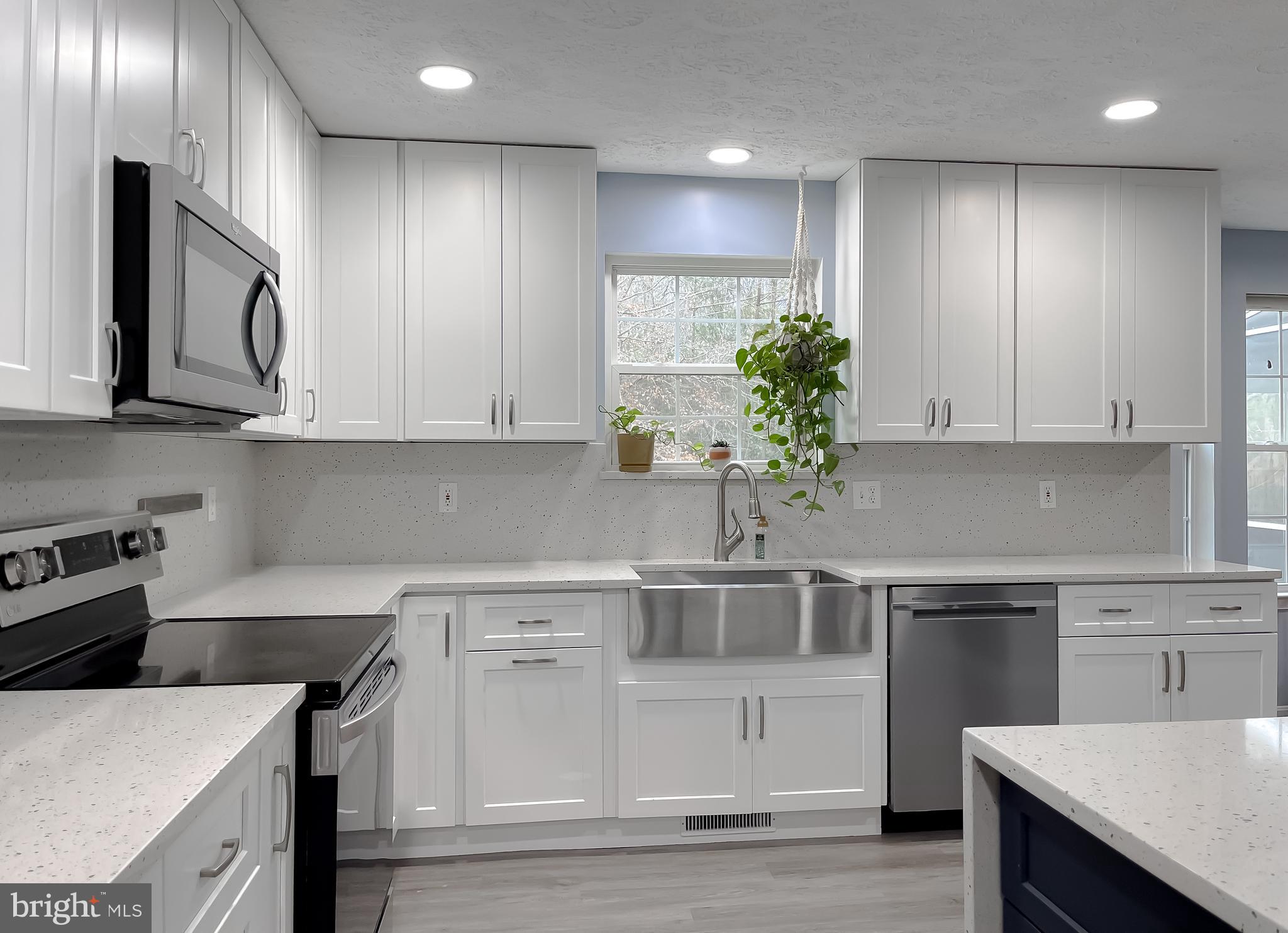 LEACHBURG - Residential