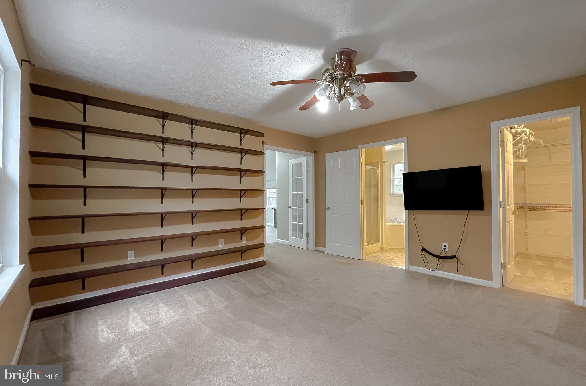 LEACHBURG - Residential