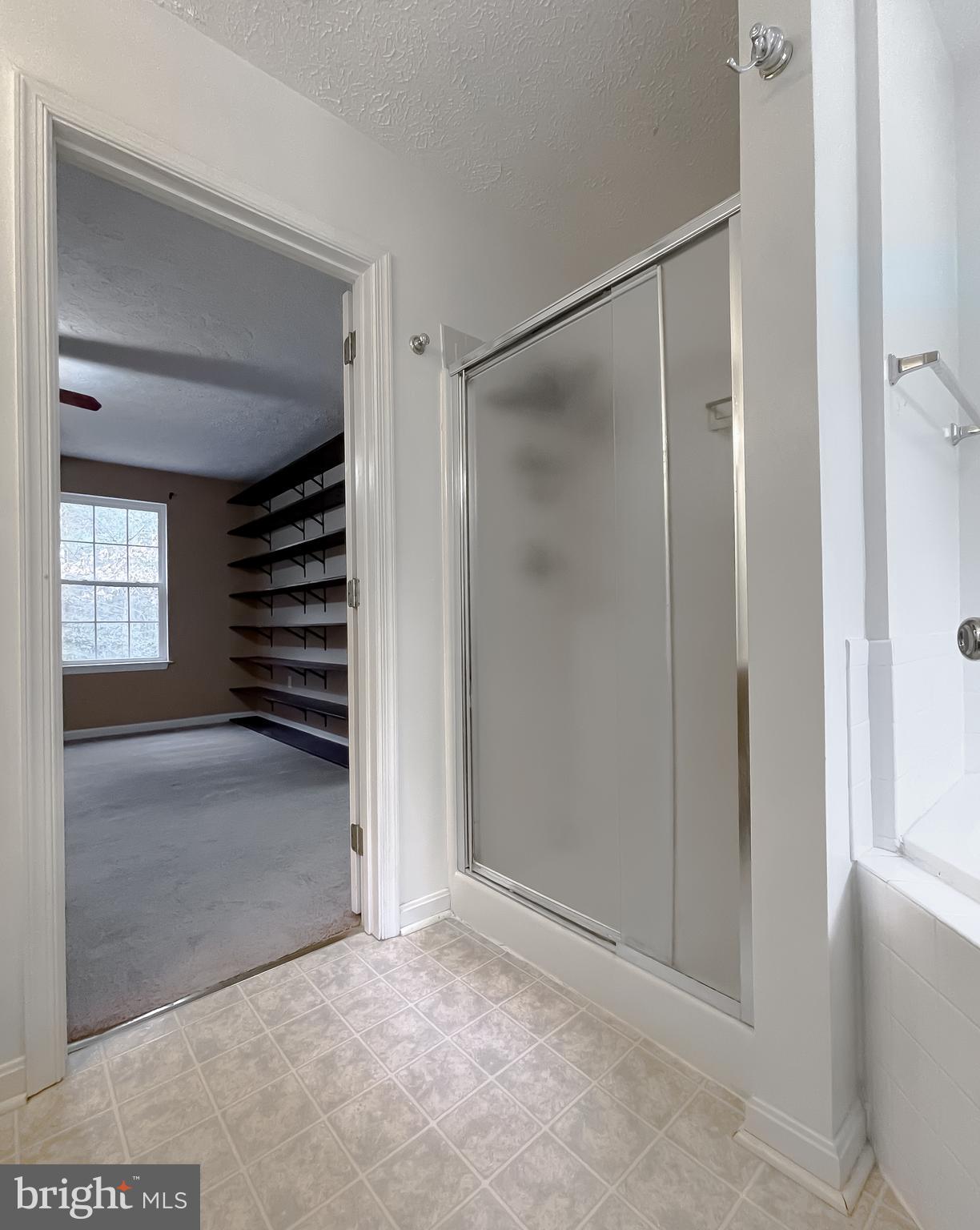 LEACHBURG - Residential