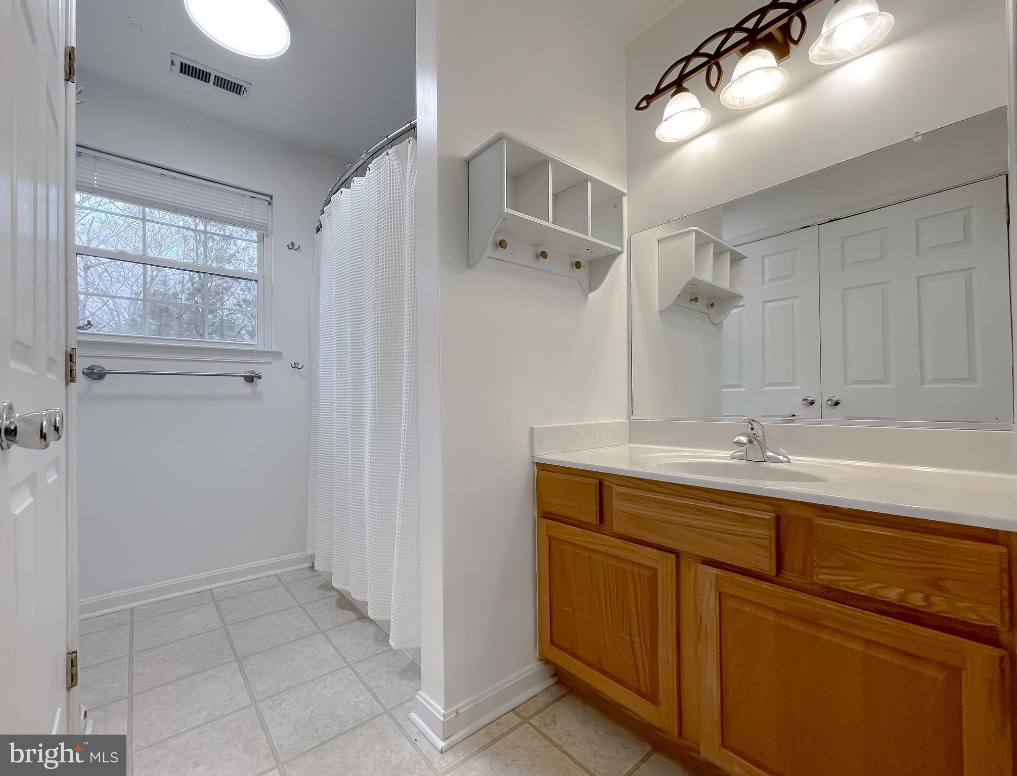 LEACHBURG - Residential