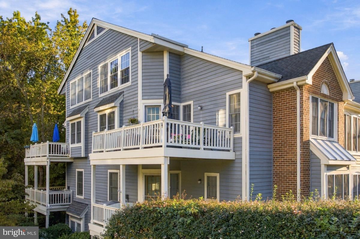 2704 SUMMERVIEW WAY 304