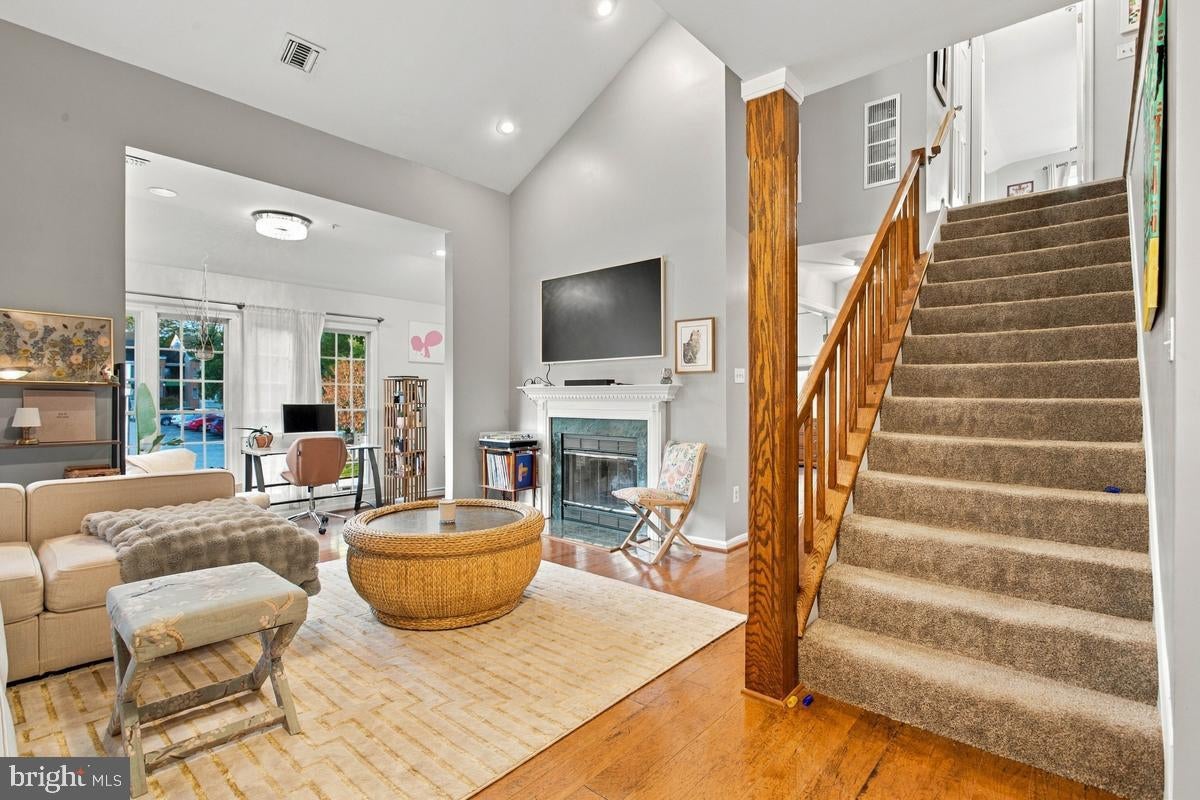 2704 SUMMERVIEW WAY 304