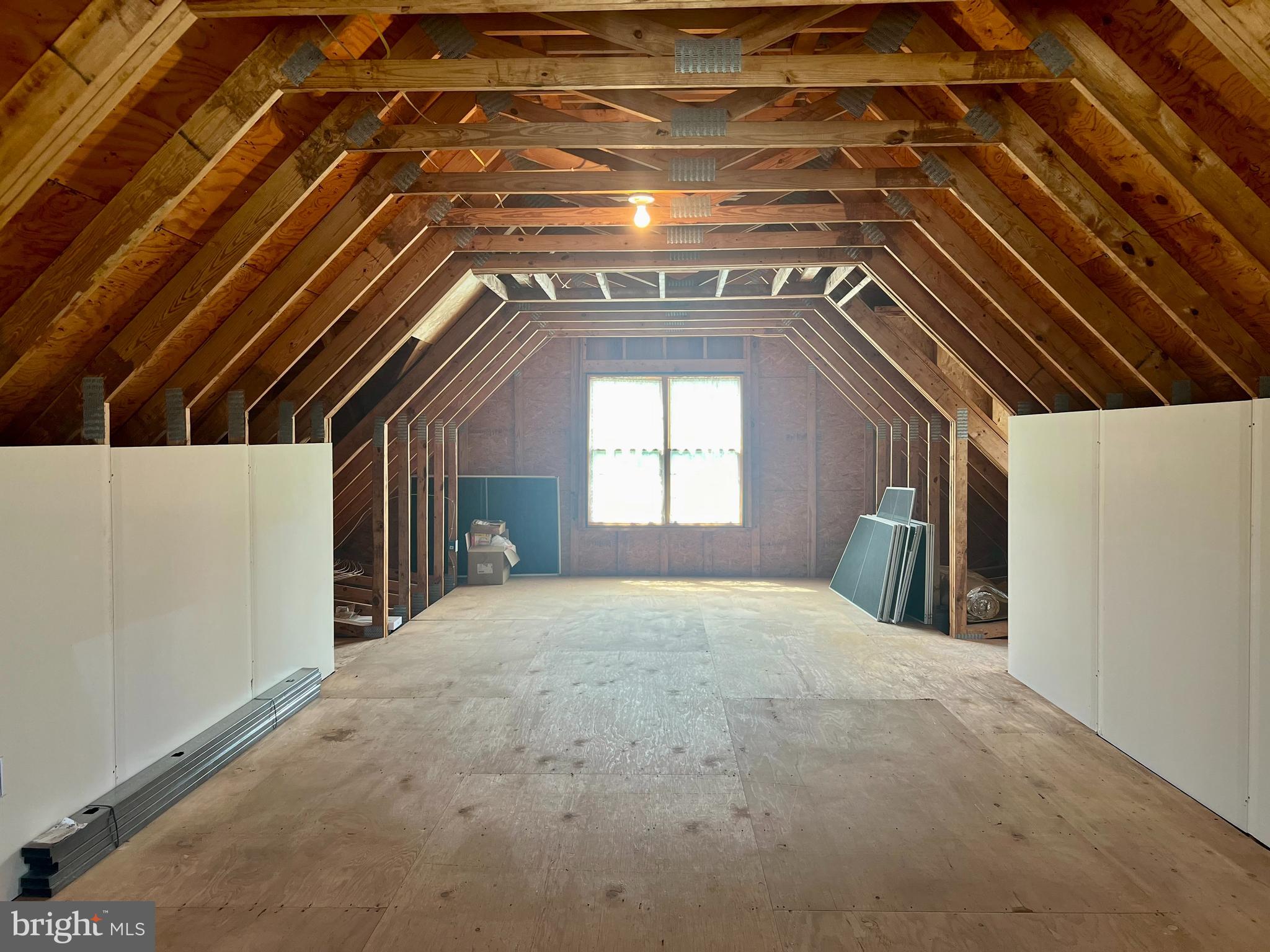 DAMASCUS OUTSIDE - Residential