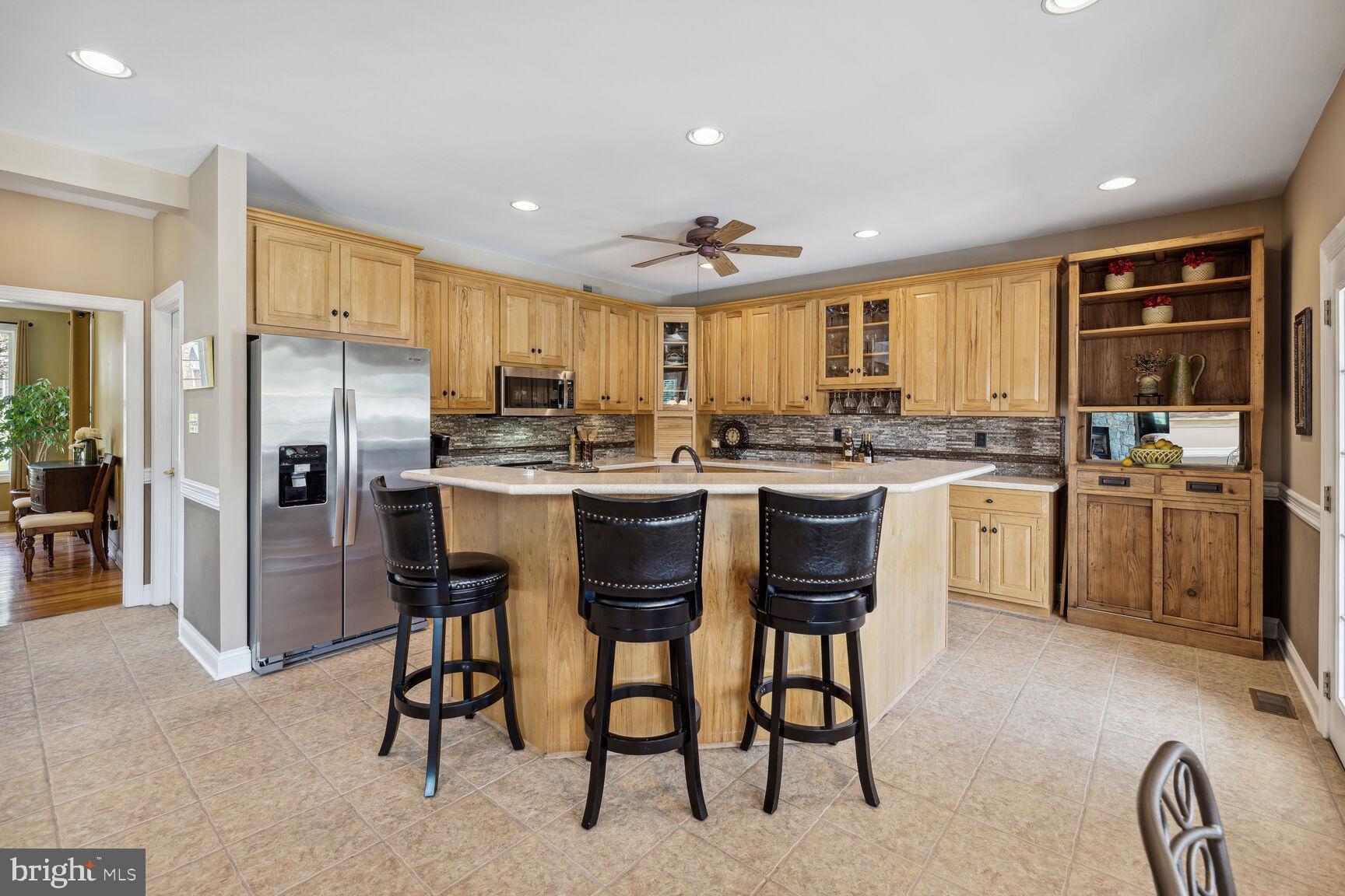 DAMASCUS OUTSIDE - Residential