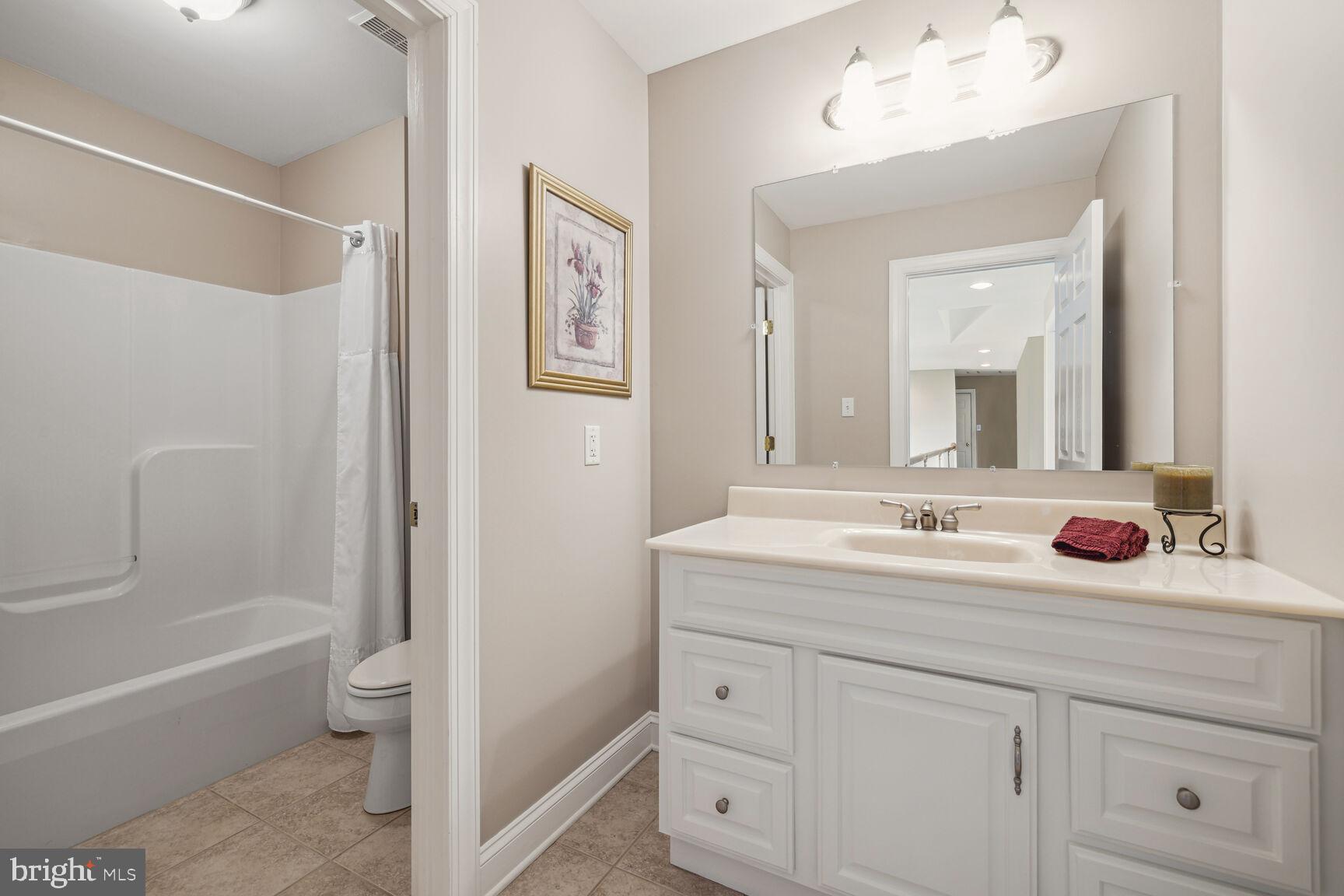 DAMASCUS OUTSIDE - Residential