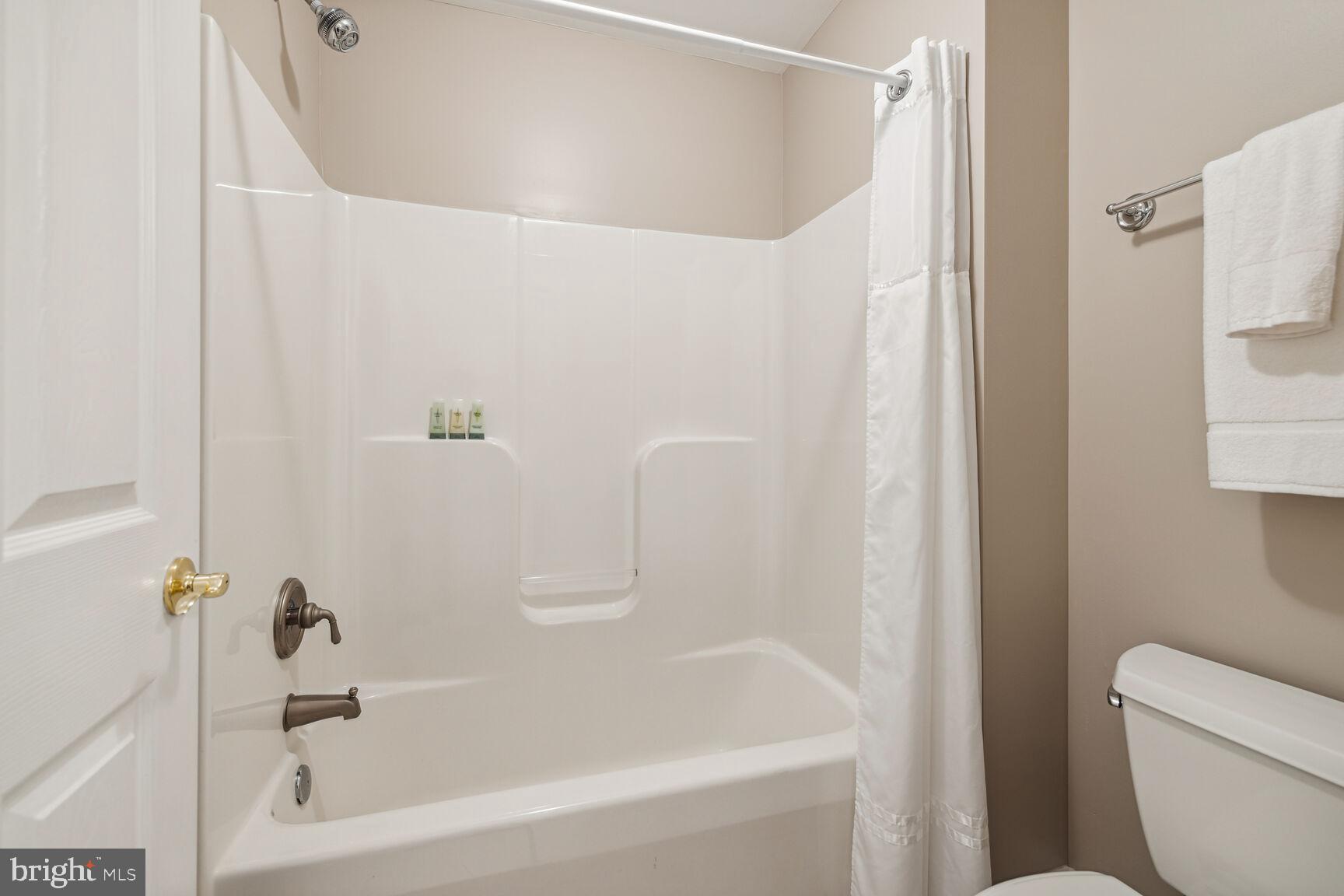 DAMASCUS OUTSIDE - Residential