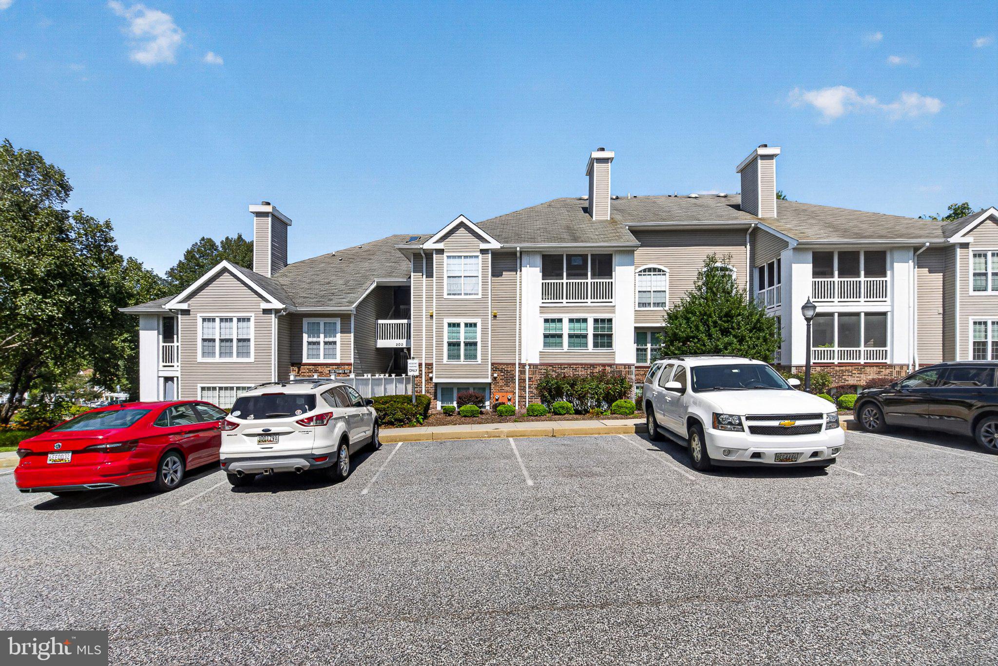200 THAMES WAY 200-B