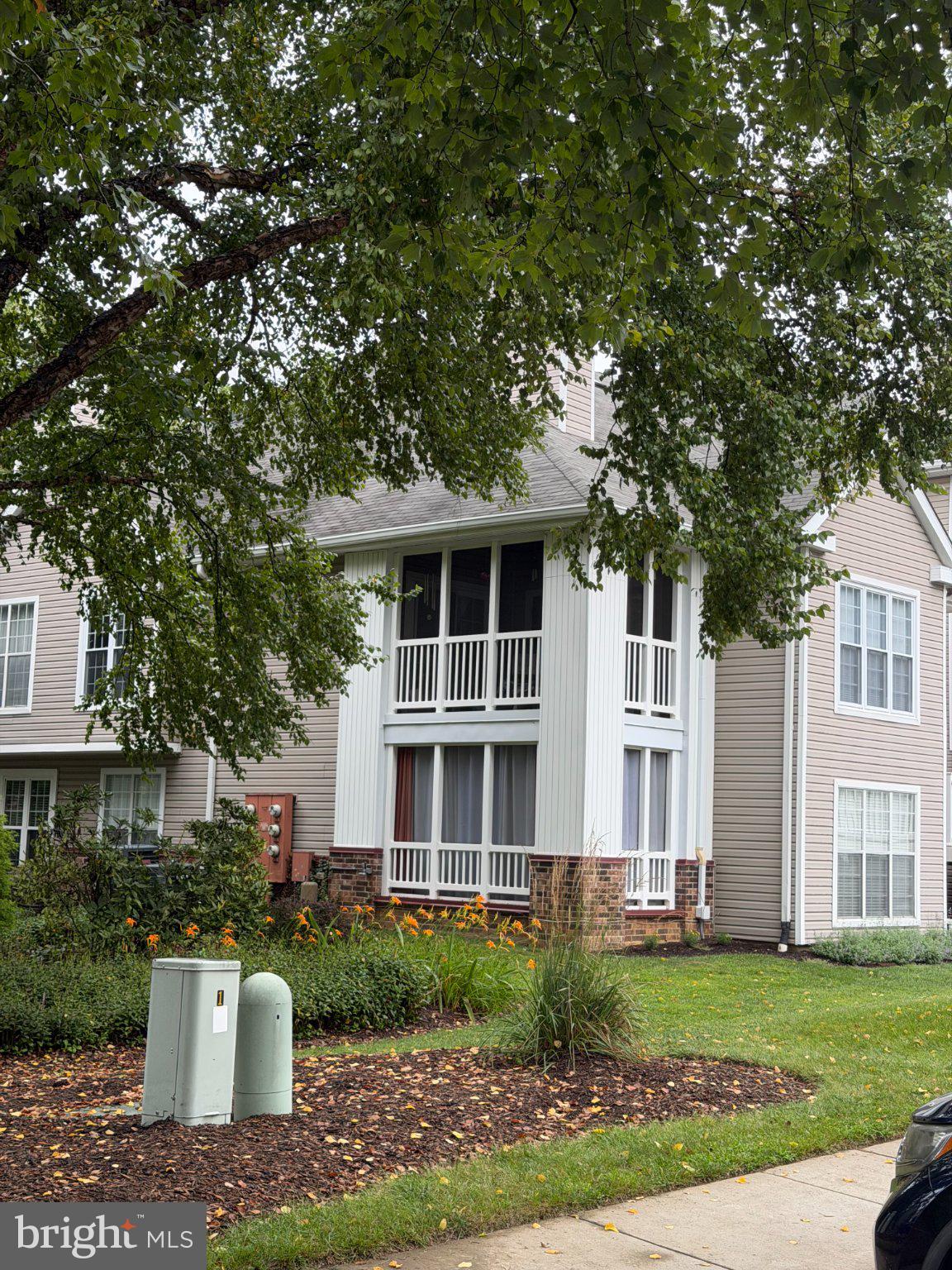 200 THAMES WAY 200-B