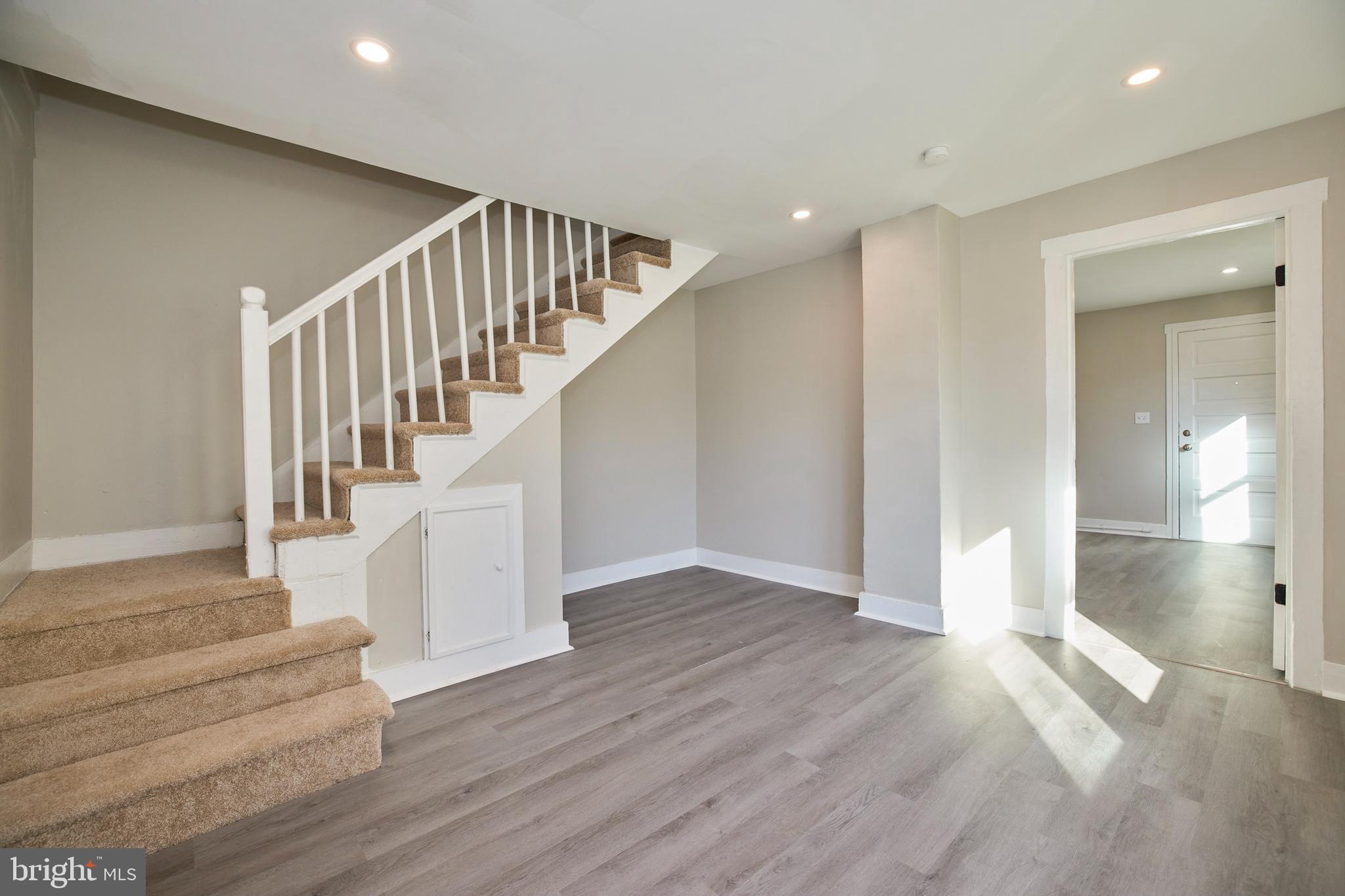 WINCHESTER - Residential