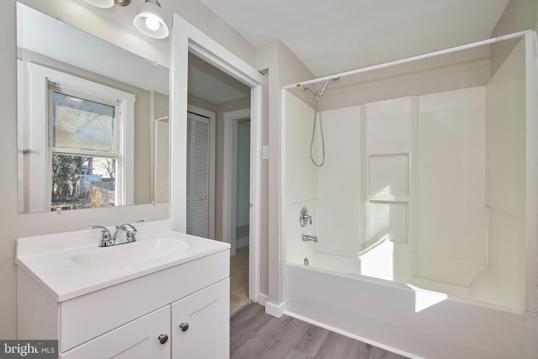 WINCHESTER - Residential