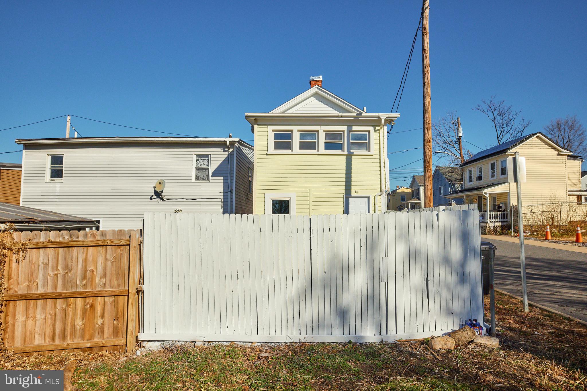 WINCHESTER - Residential