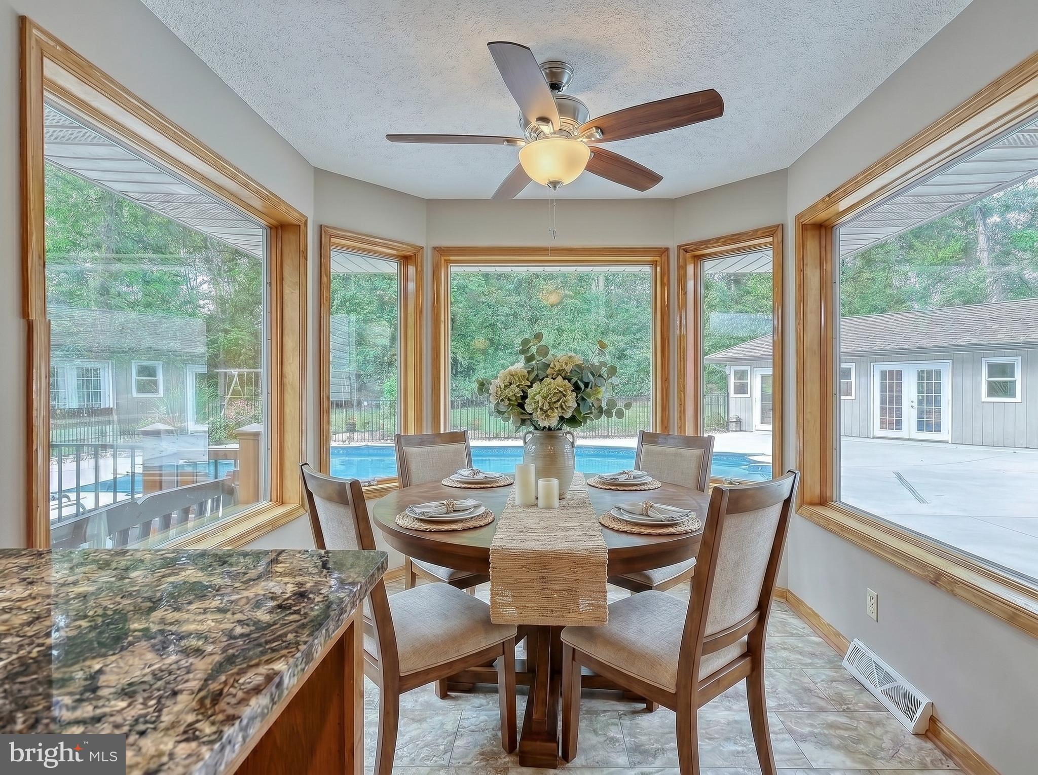 LAKE MEADE - Residential