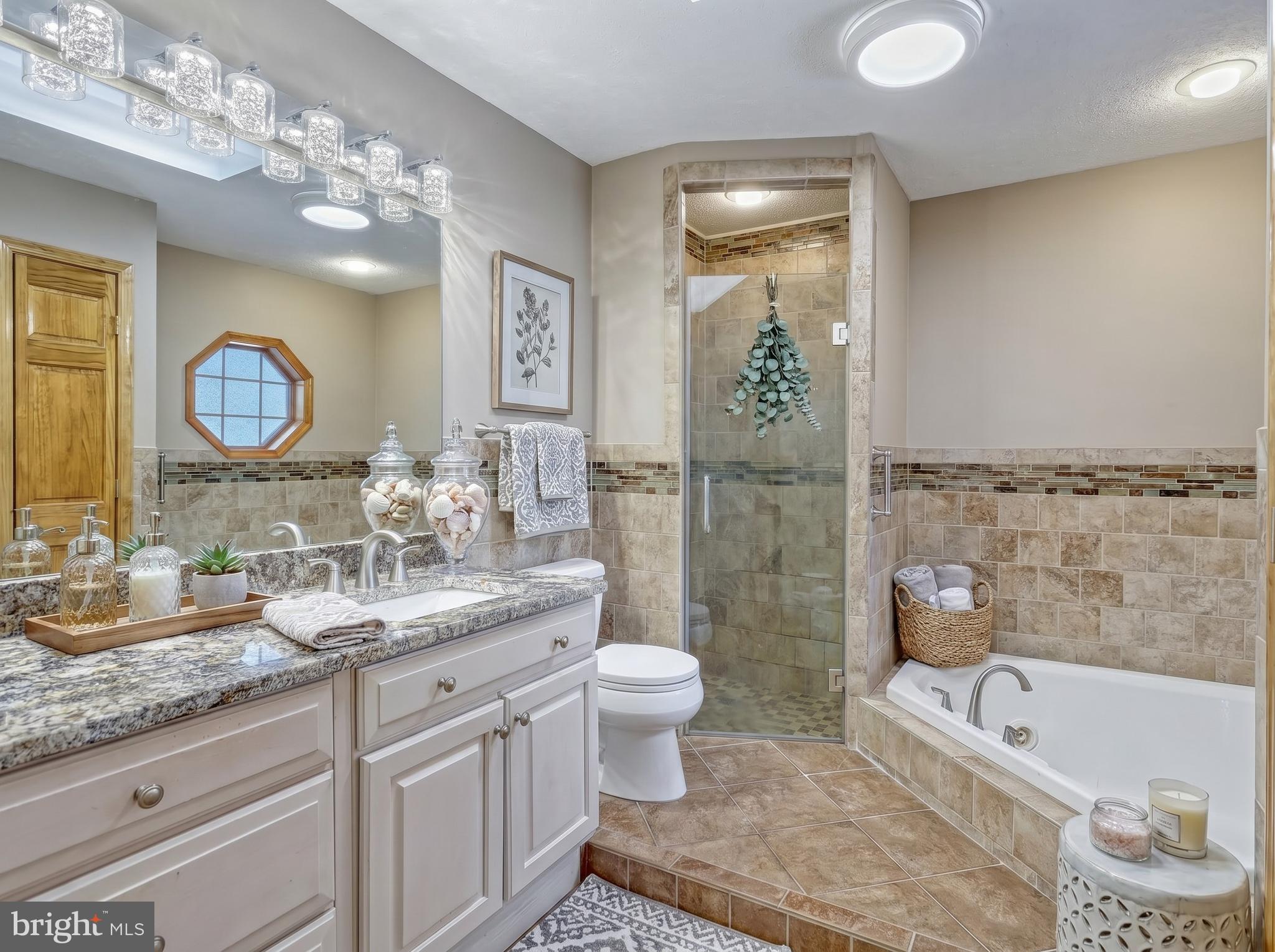 LAKE MEADE - Residential