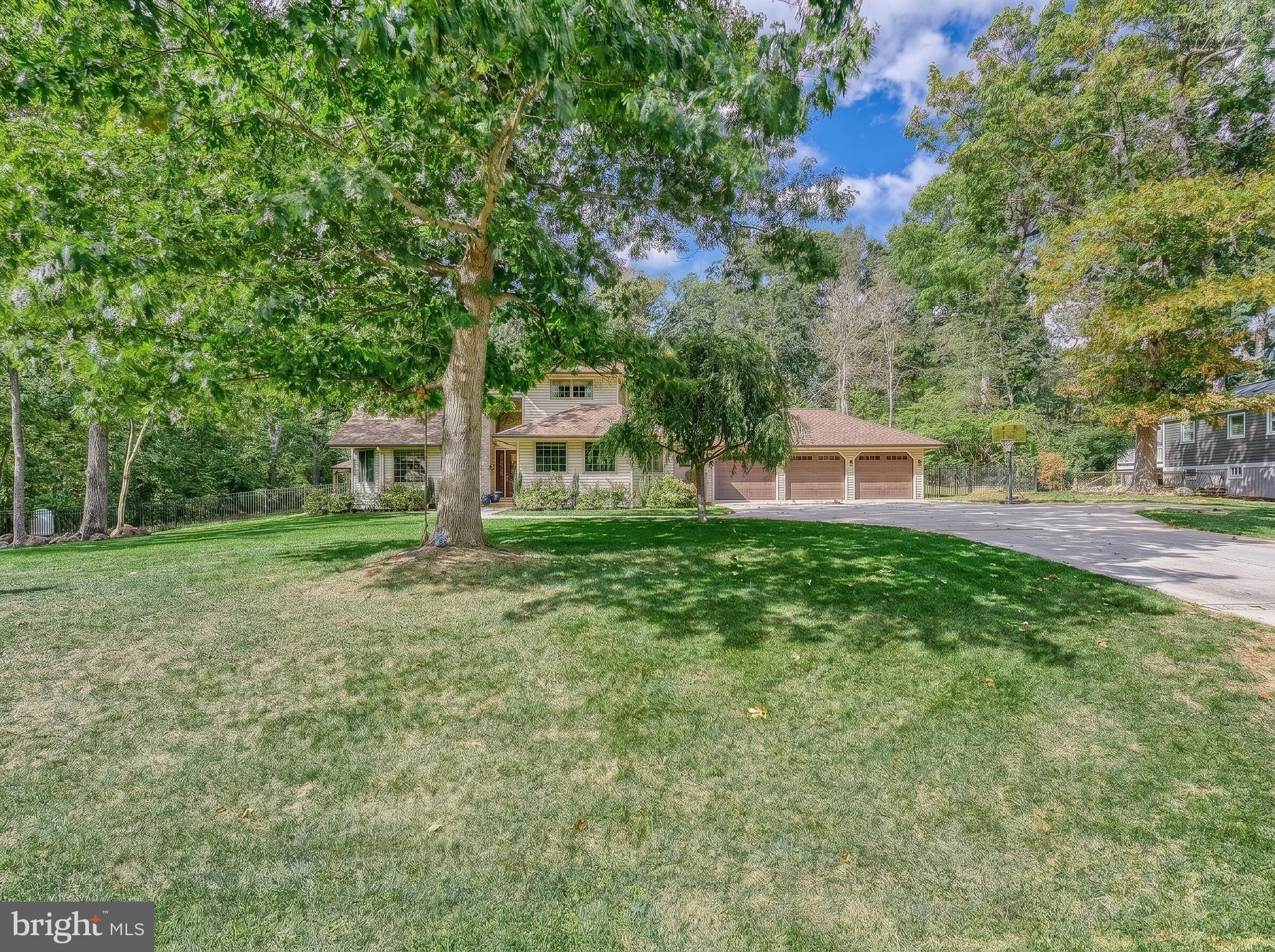 LAKE MEADE - Residential