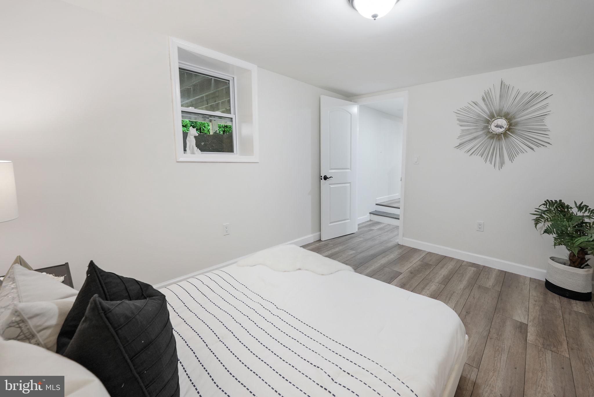 VIRGINIA HILLS - Residential