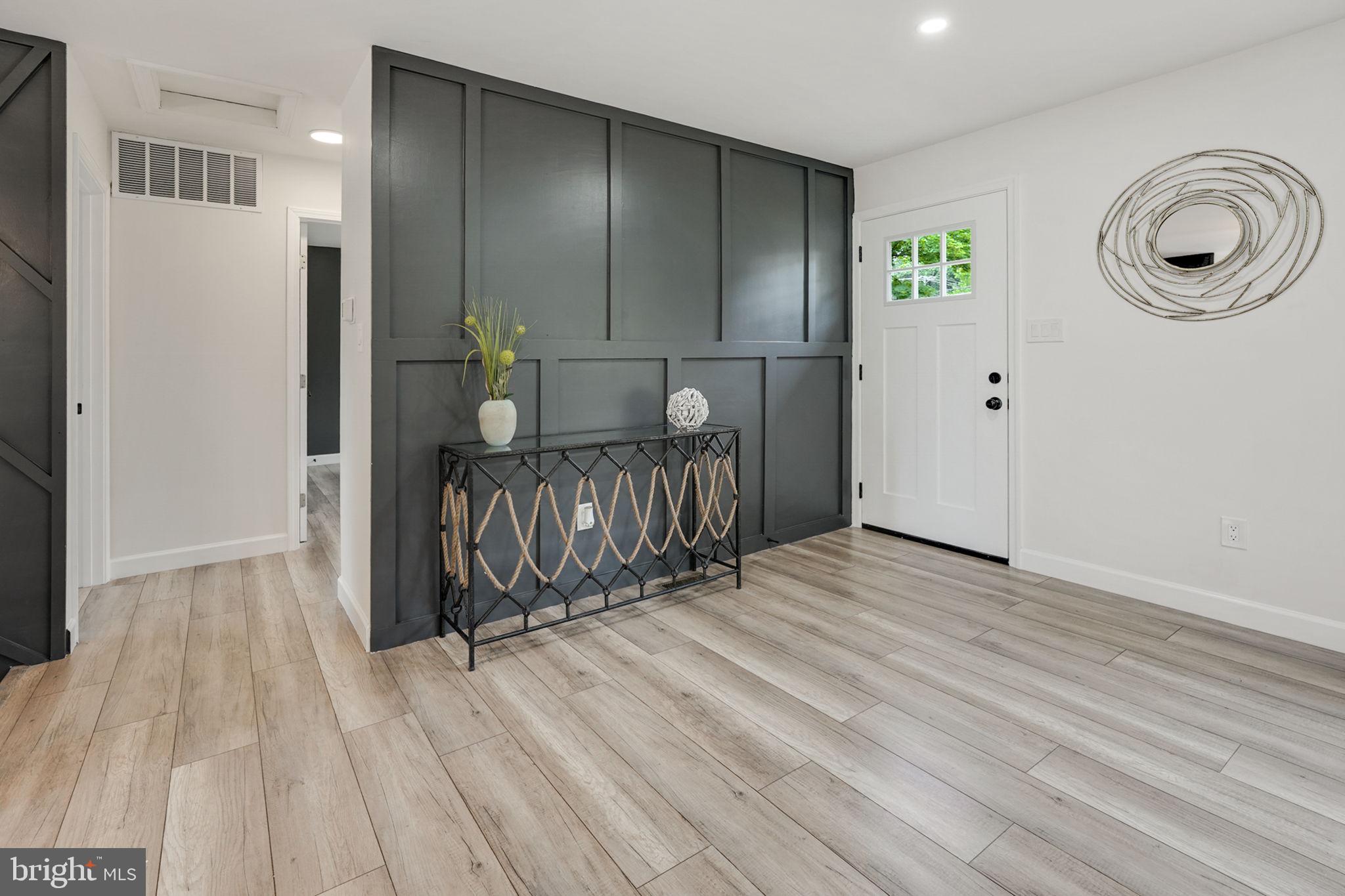 VIRGINIA HILLS - Residential