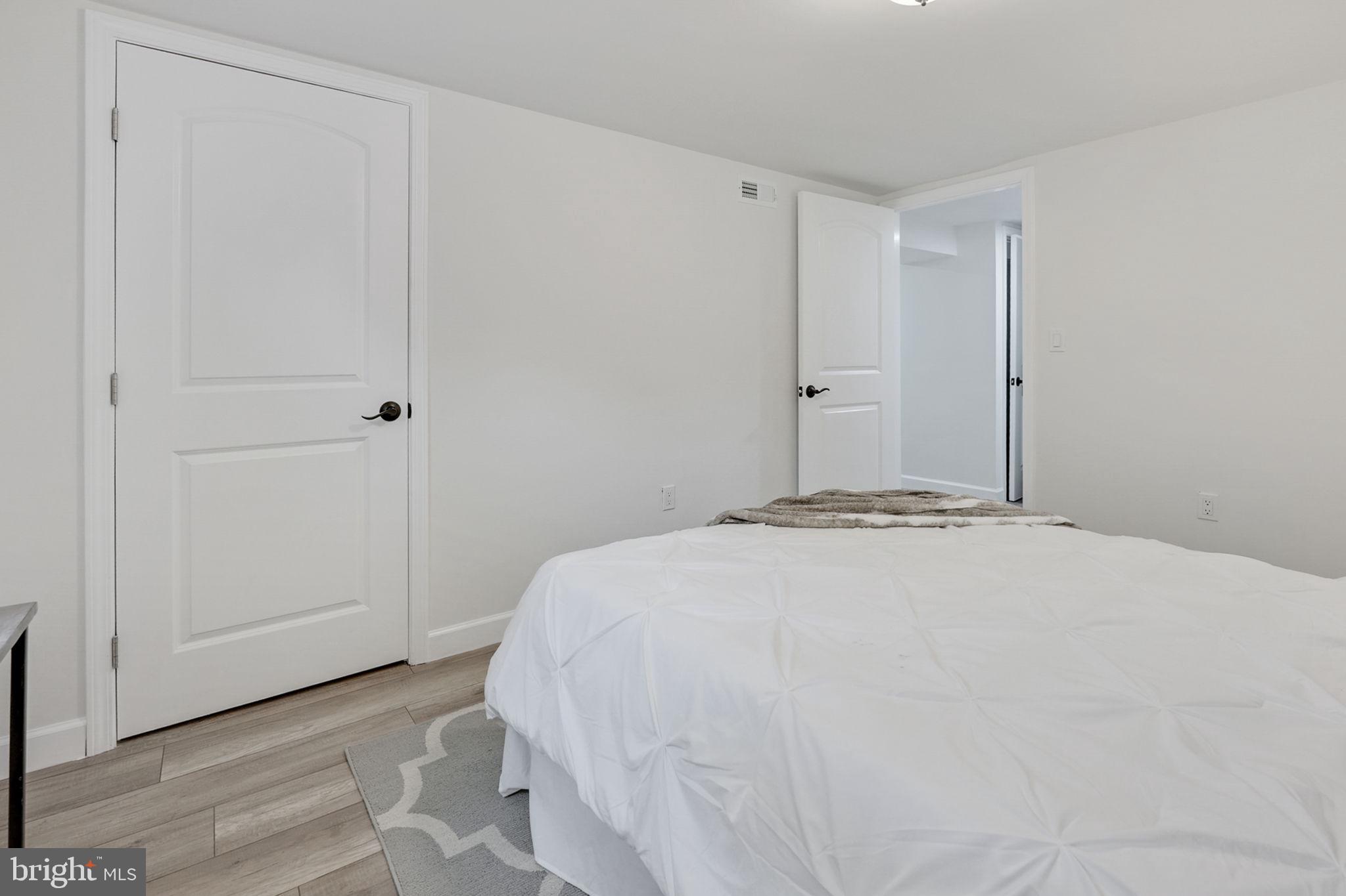 VIRGINIA HILLS - Residential